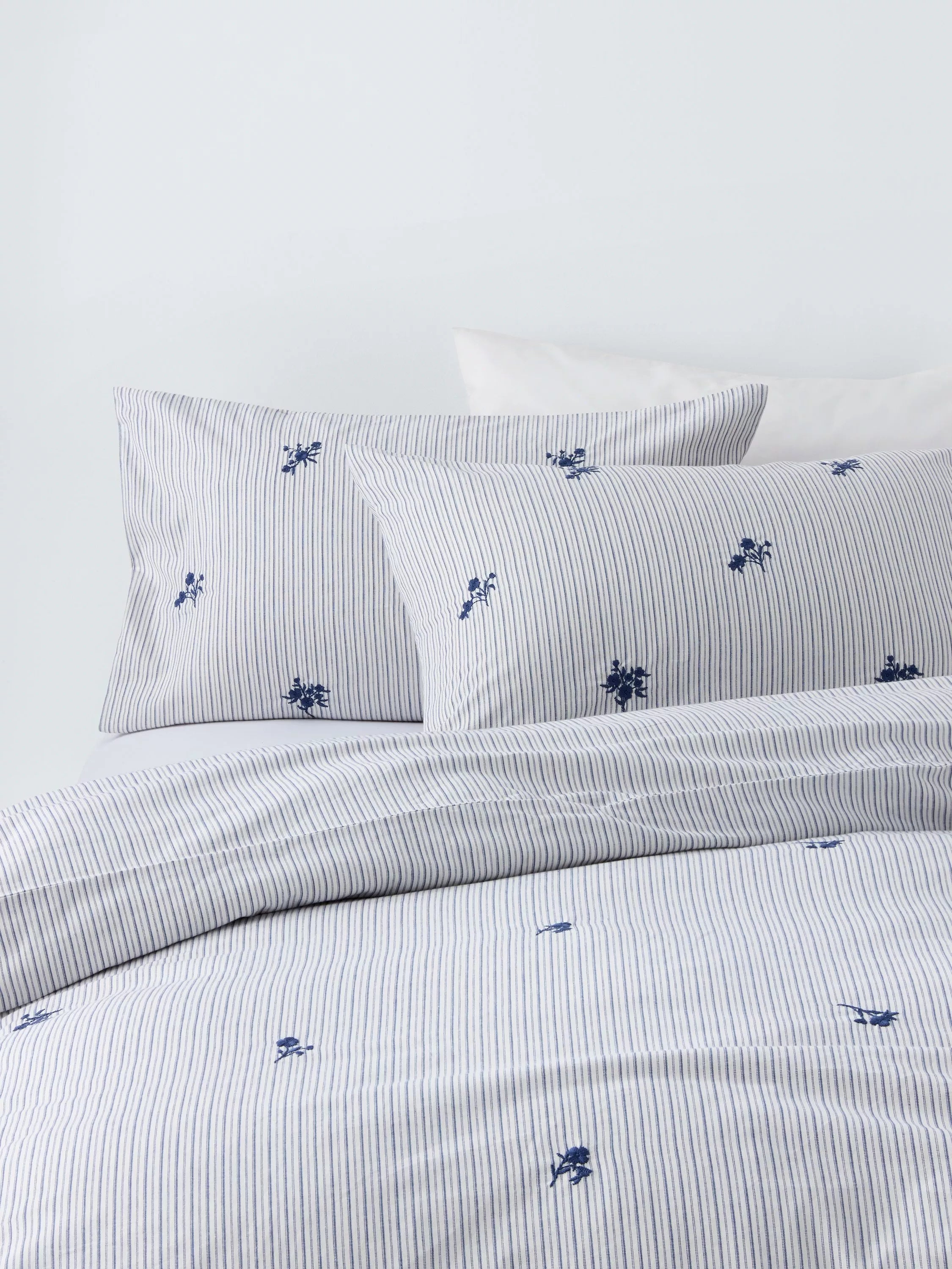 John Lewis duvet cover set Stanton pure cotton embroidered percale double, imported from the UK