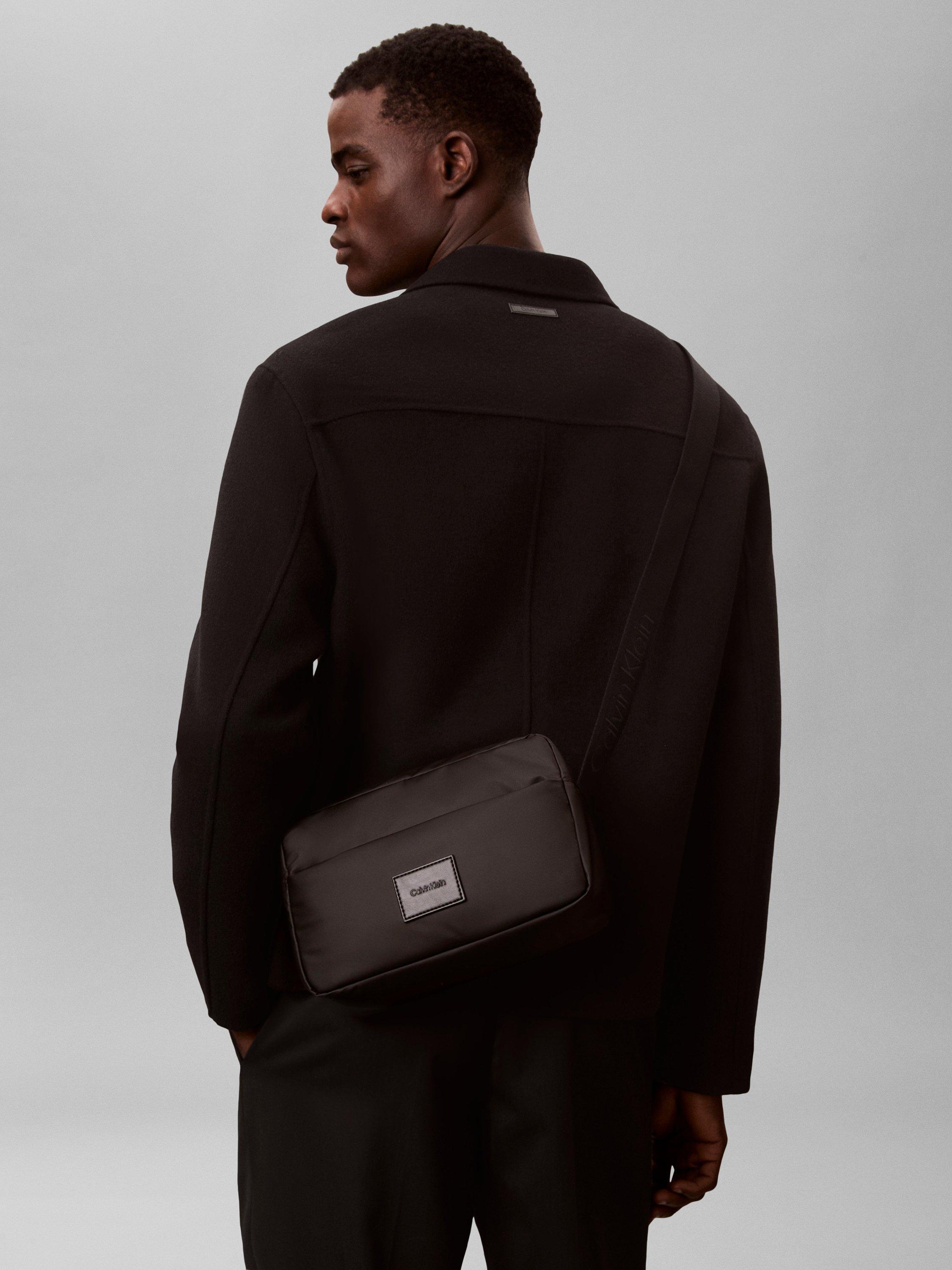 Calvin Klein puffer utility camera bag black, UK version