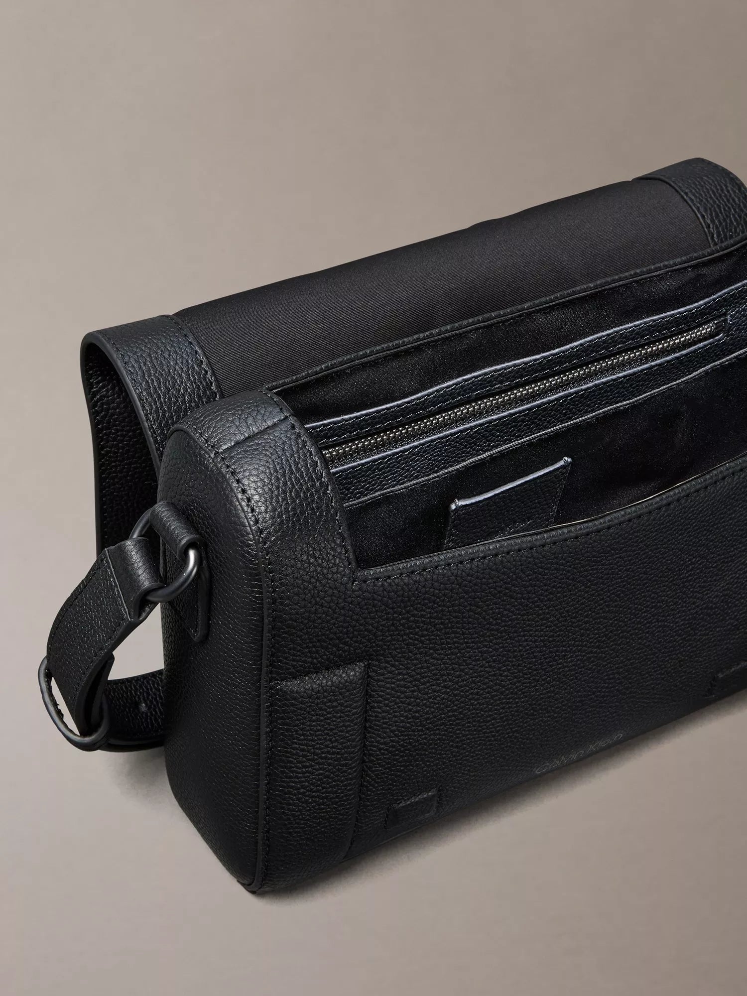 Calvin Klein leather flap messenger bag black, UK version