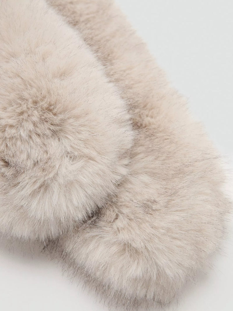 Mango fluffy scarf light beige 15x150cm, imported from the UK