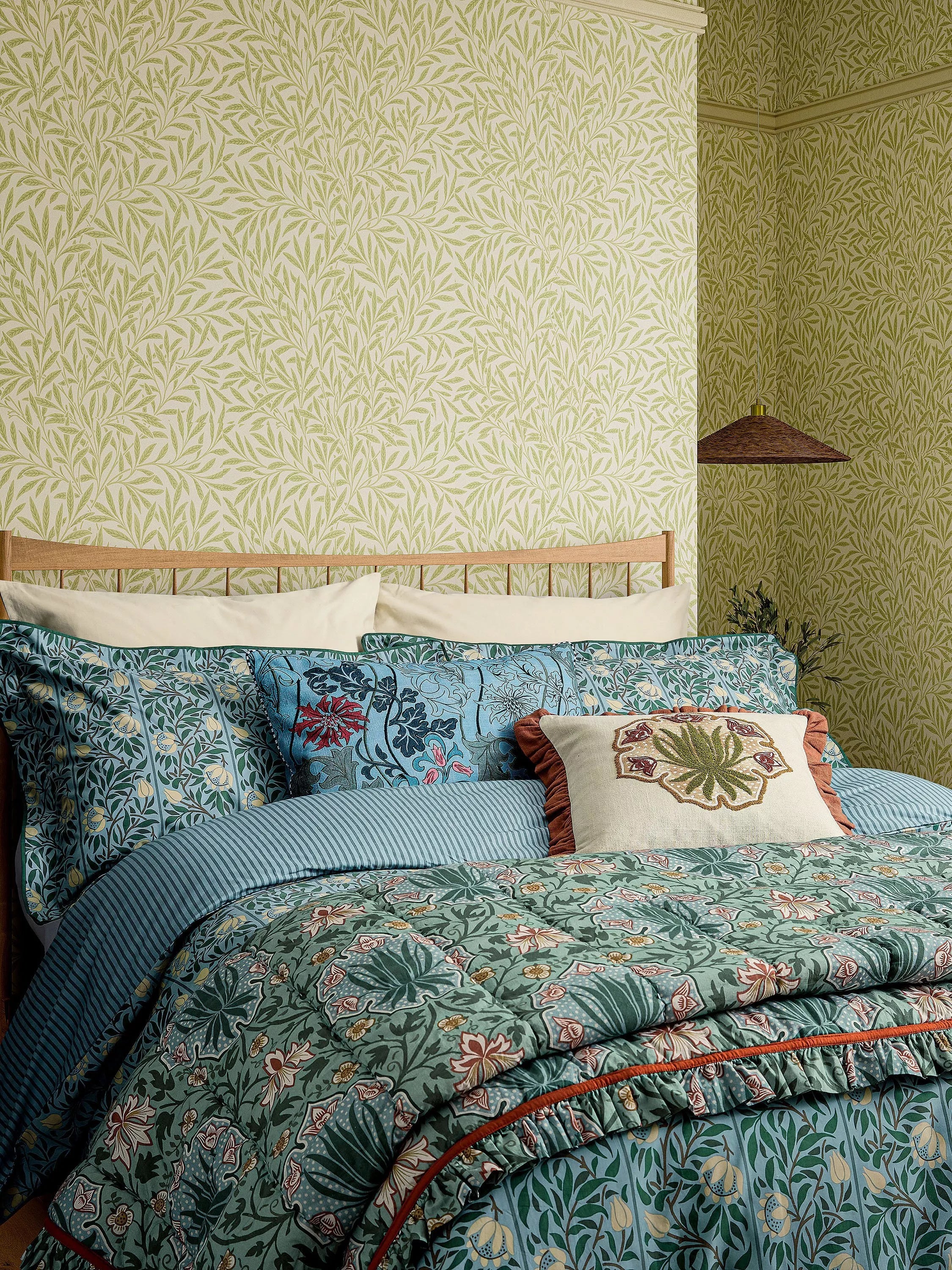 Morris & Co. Peony duvet cover set double size 200 thread count, UK version