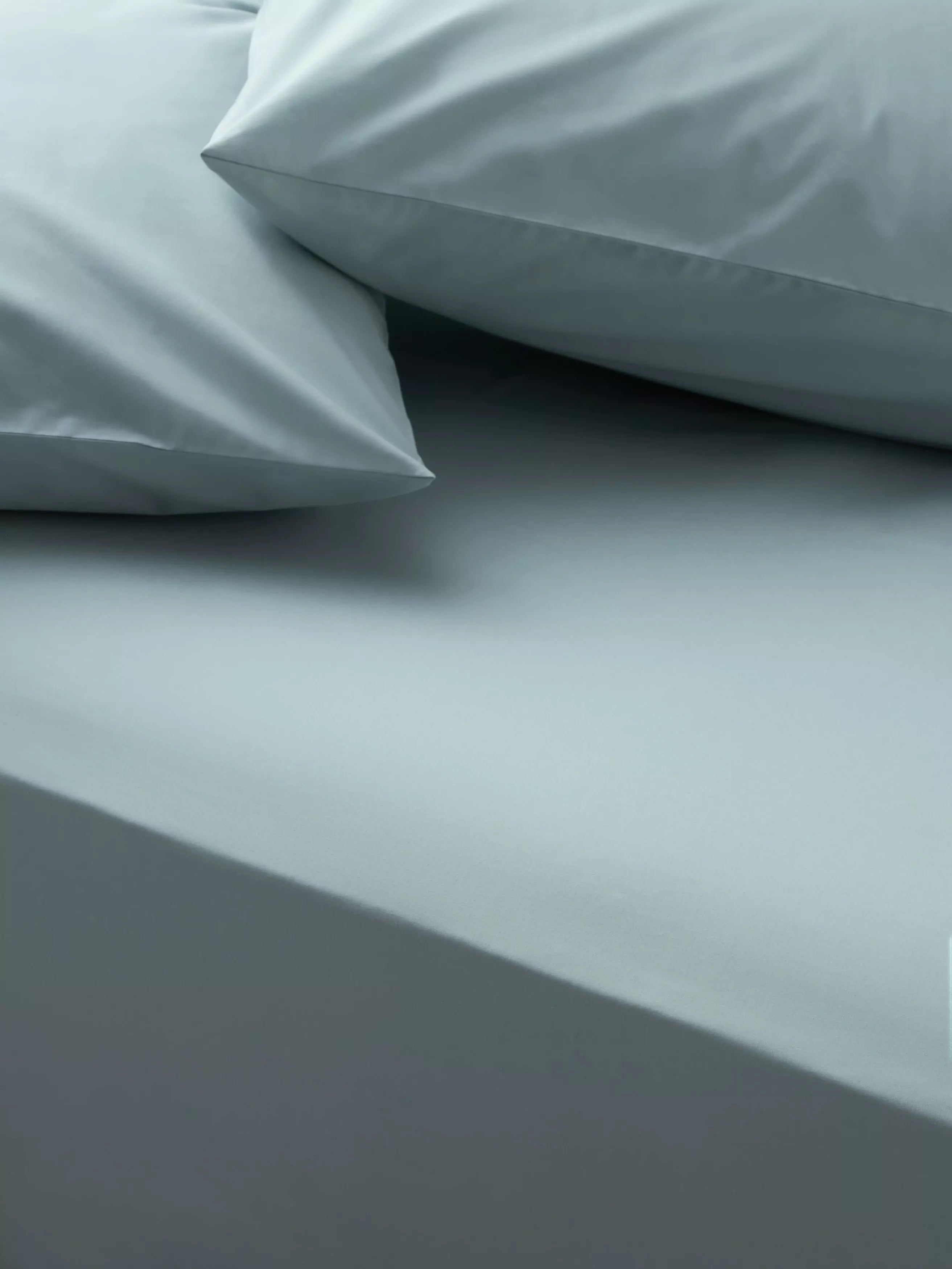 John Lewis Egyptian cotton percale fitted sheet 140x200cm (British brand)
