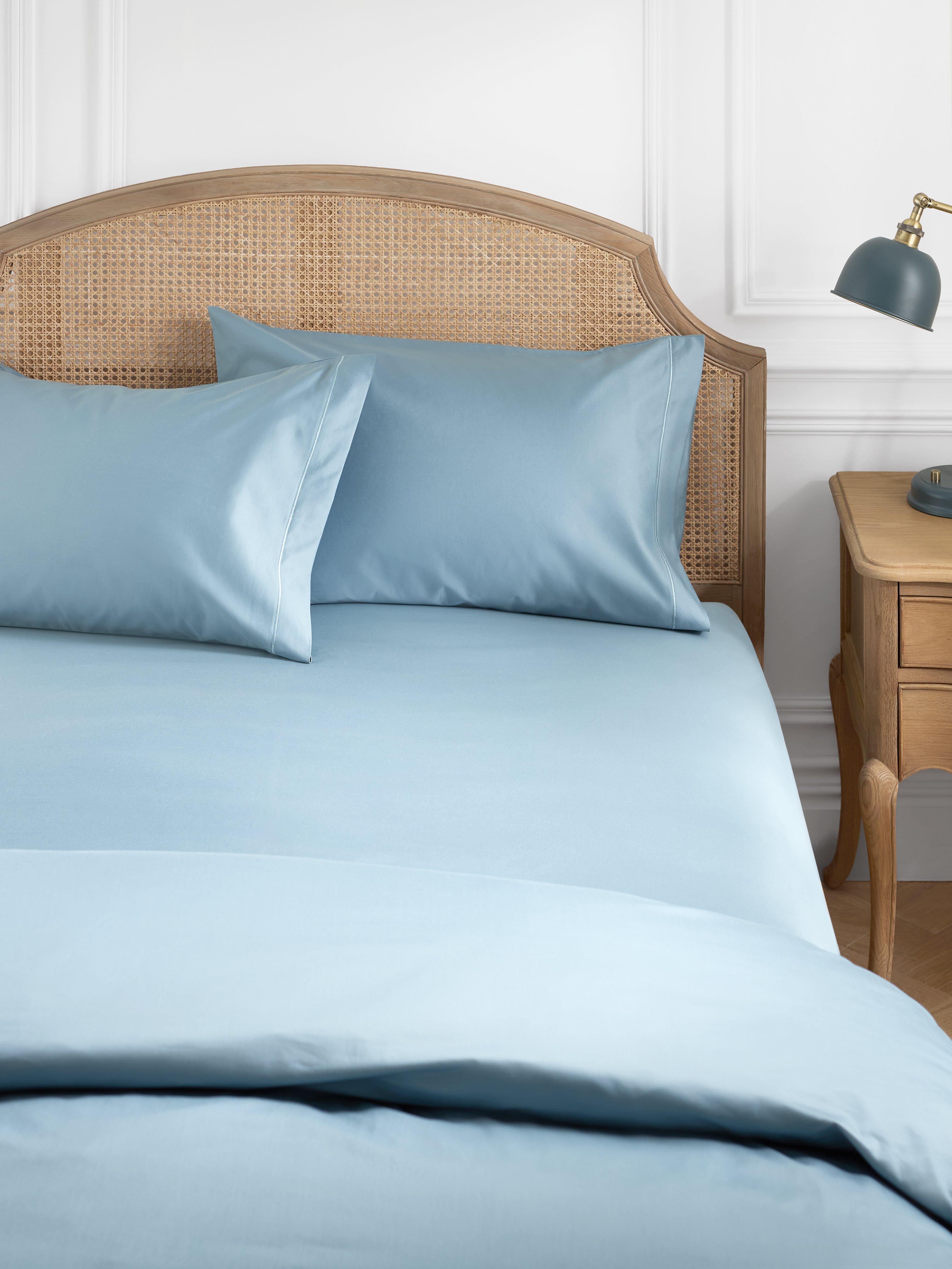 John Lewis Egyptian cotton sateen fitted sheet 600 thread count double, imported from the UK