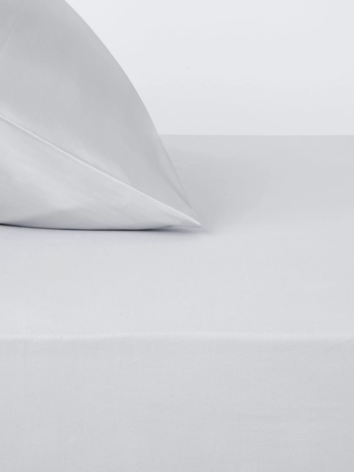 John Lewis Egyptian cotton sateen fitted sheet 600 thread count double, imported from the UK