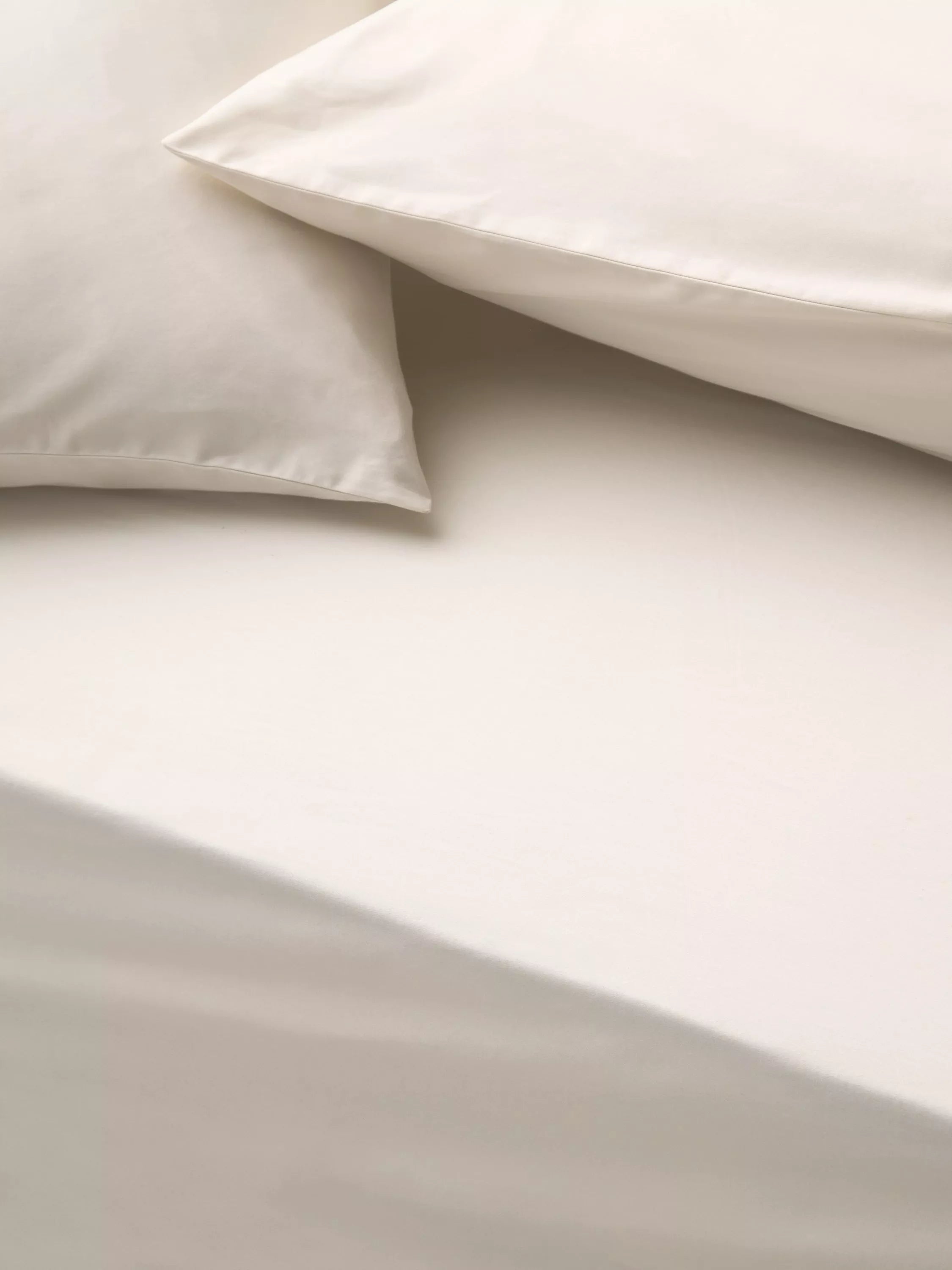 John Lewis Temperature Balance Cotton Sateen 400 Thread Count Deep Fitted Sheet Double