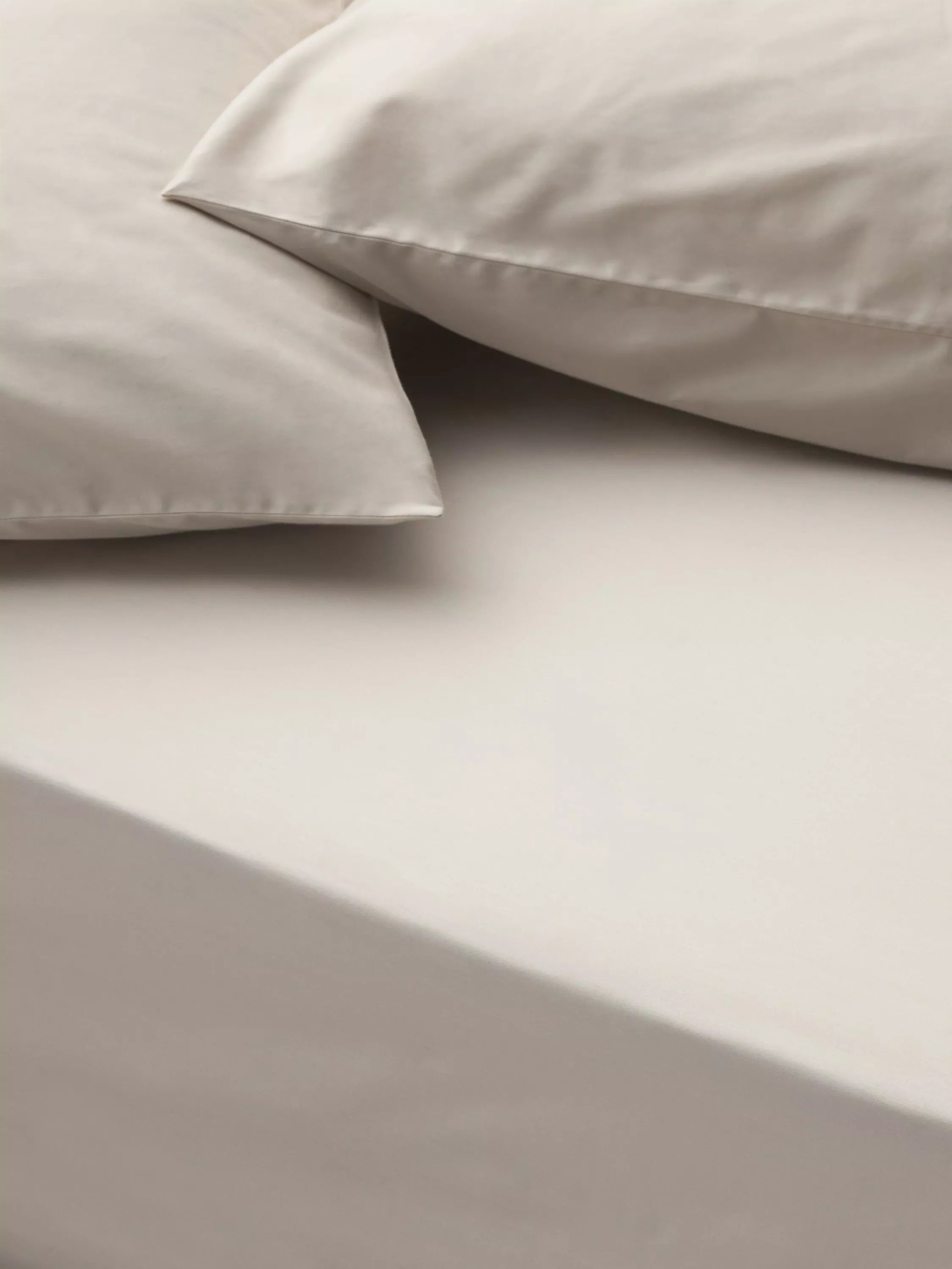 John Lewis Temperature Balance Cotton Sateen 400 Thread Count Deep Fitted Sheet Double
