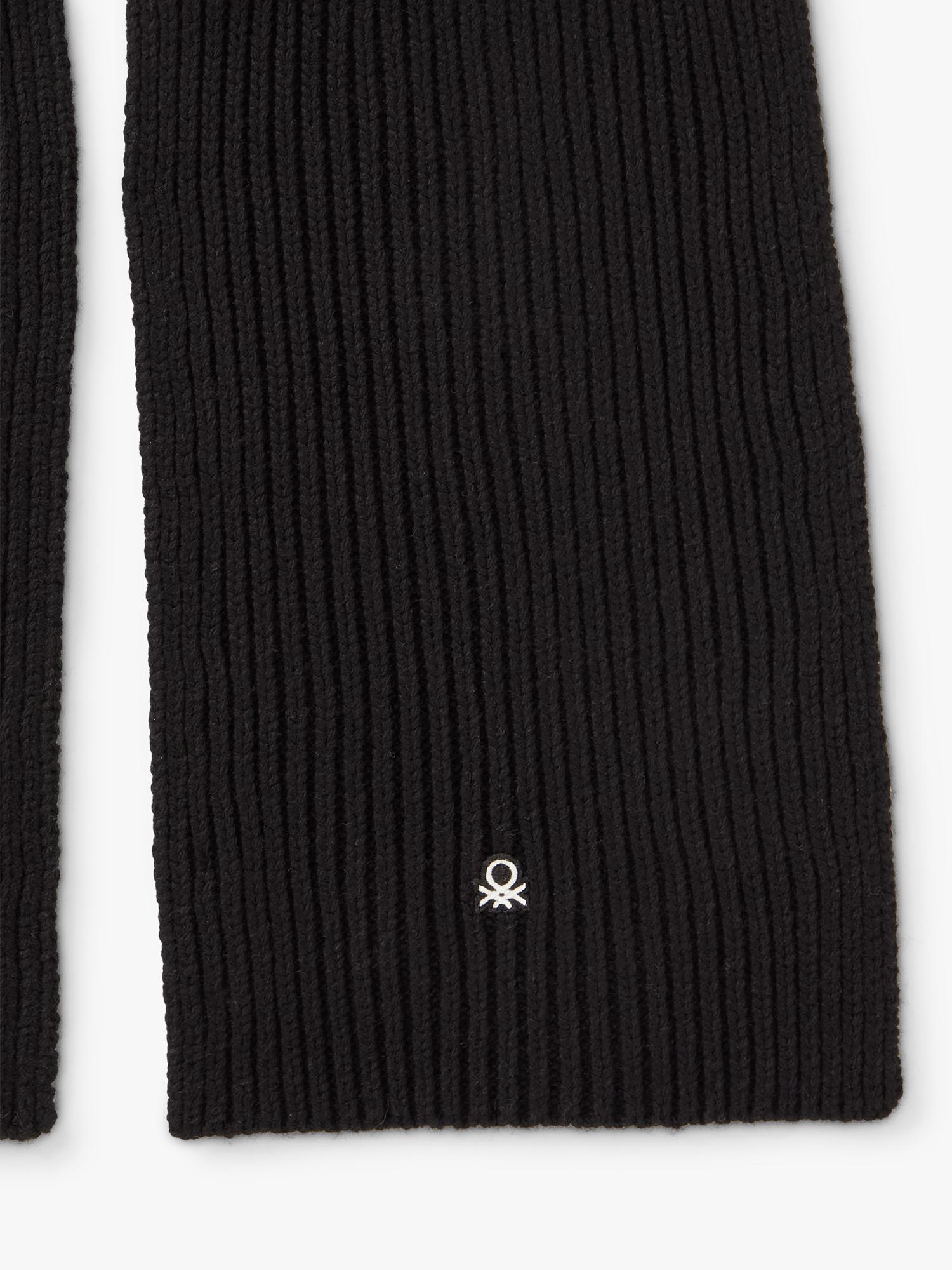 Benetton wool blend scarf black - British product