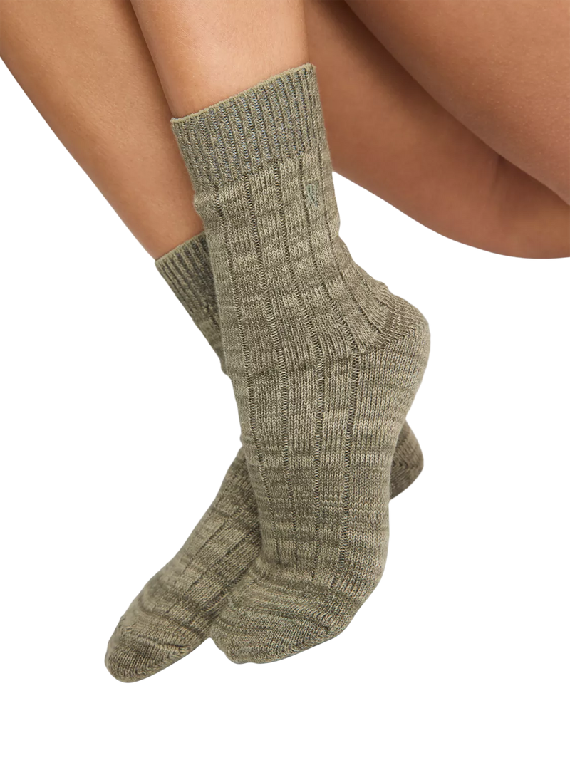 Nudea organic slouchy socks sage green, UK version