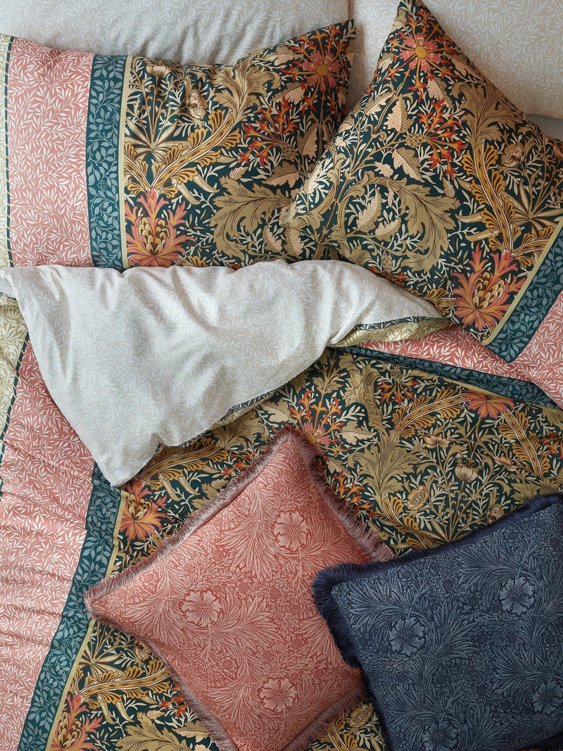 William Morris At Home Kelmscott reversible duvet cover set double, UK version
