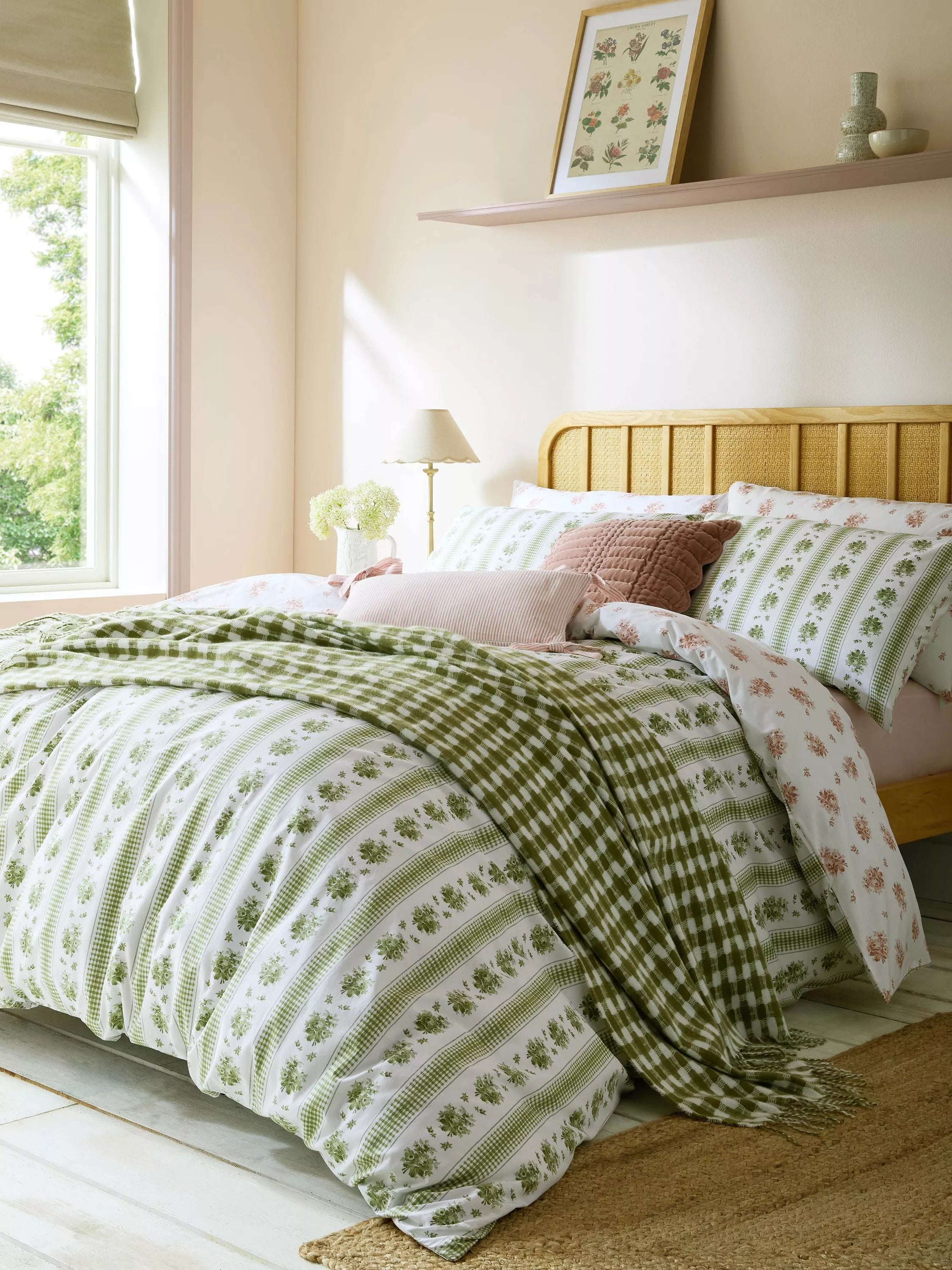 Laura Ashley duvet cover set double floral stripe reversible, imported from the UK