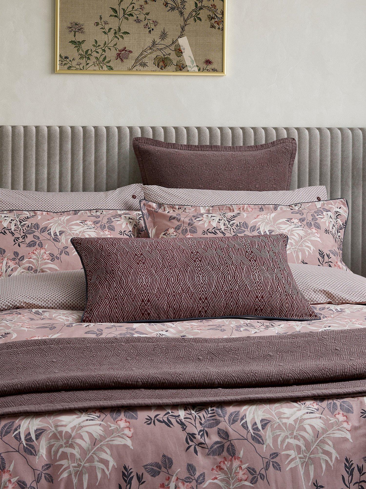 Bedeck of Belfast Katara duvet cover set pink grey double, UK version