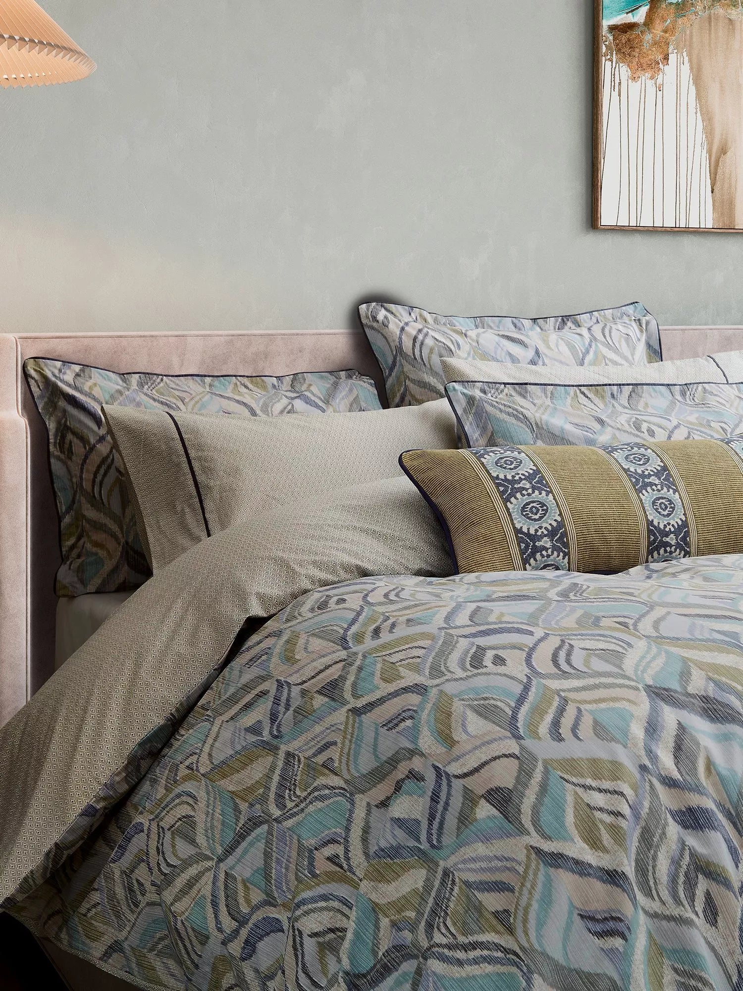 Bedeck of Belfast Rayanne duvet set double, imported from the UK