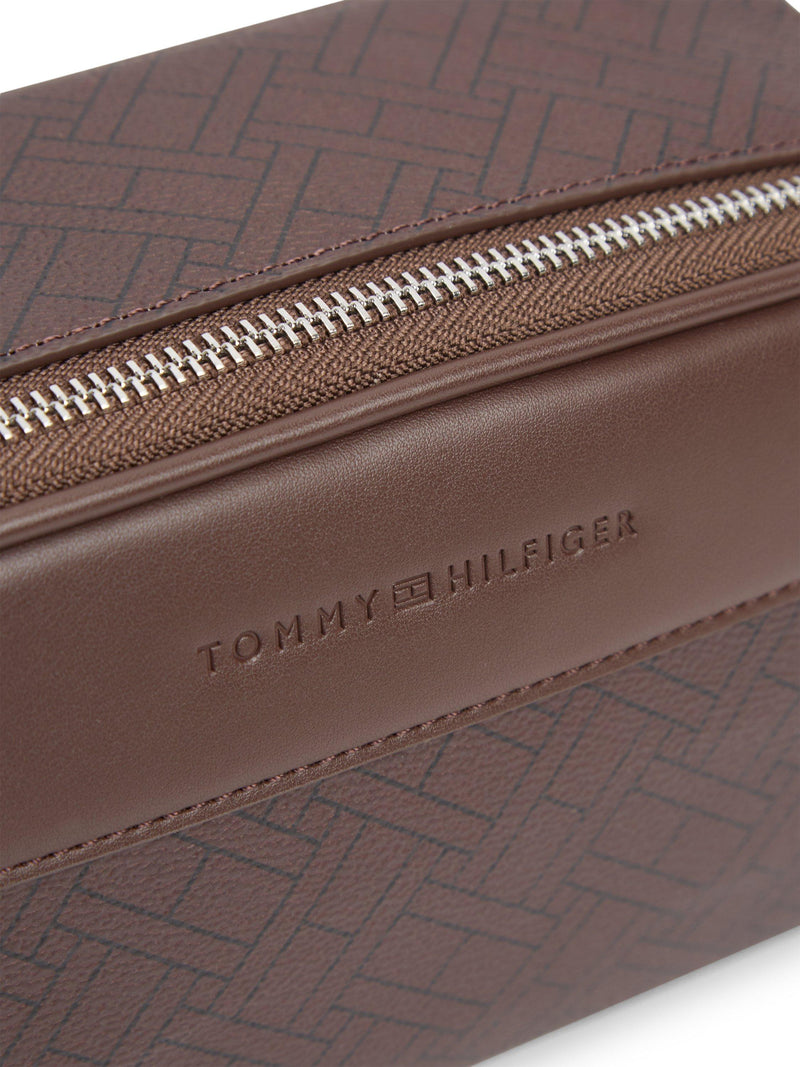 Tommy Hilfiger camera bag coffee bean textured embossed - British product