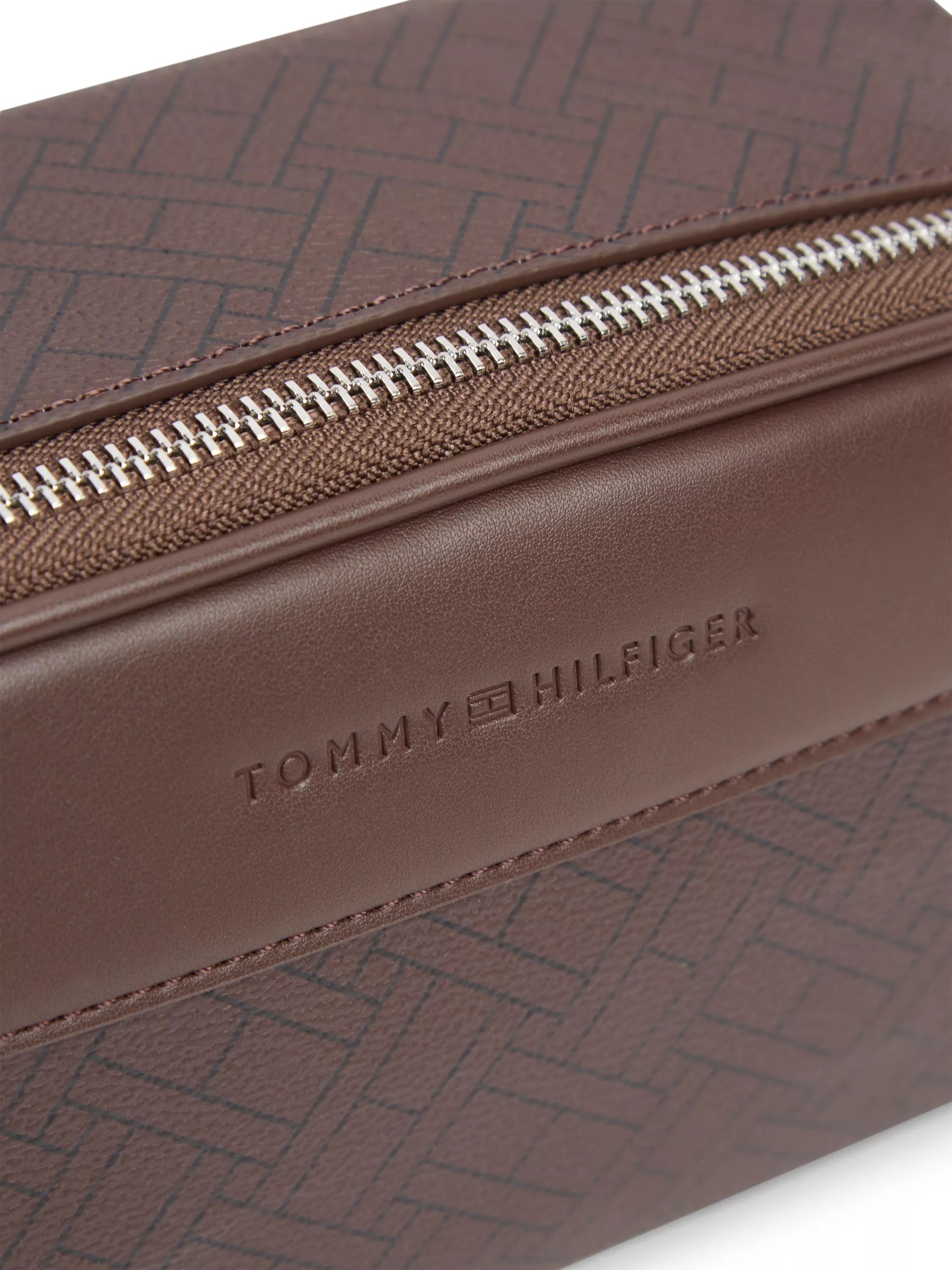 Tommy Hilfiger camera bag coffee bean textured embossed - British product