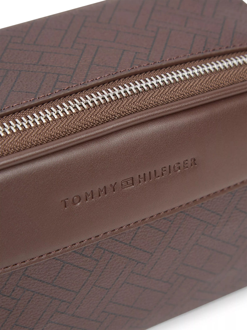 Tommy Hilfiger camera bag coffee bean textured embossed - British product