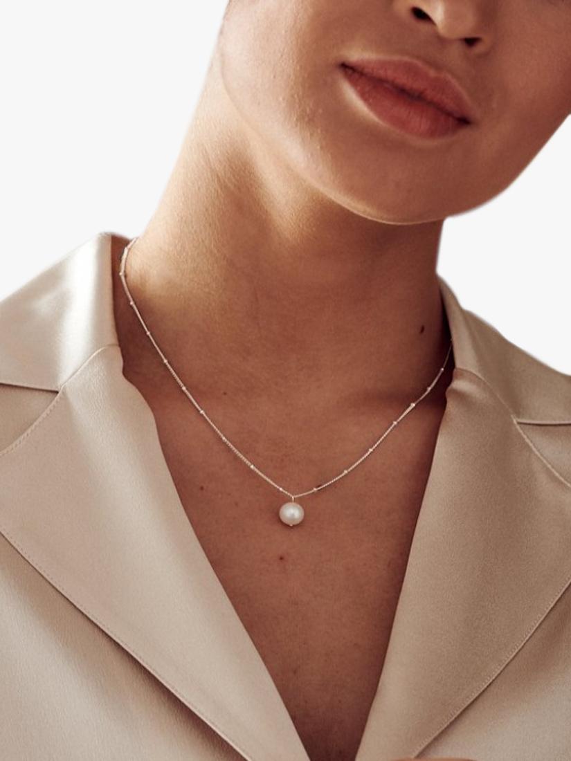 Orelia satellite chain necklace with freshwater pearl (British brand)