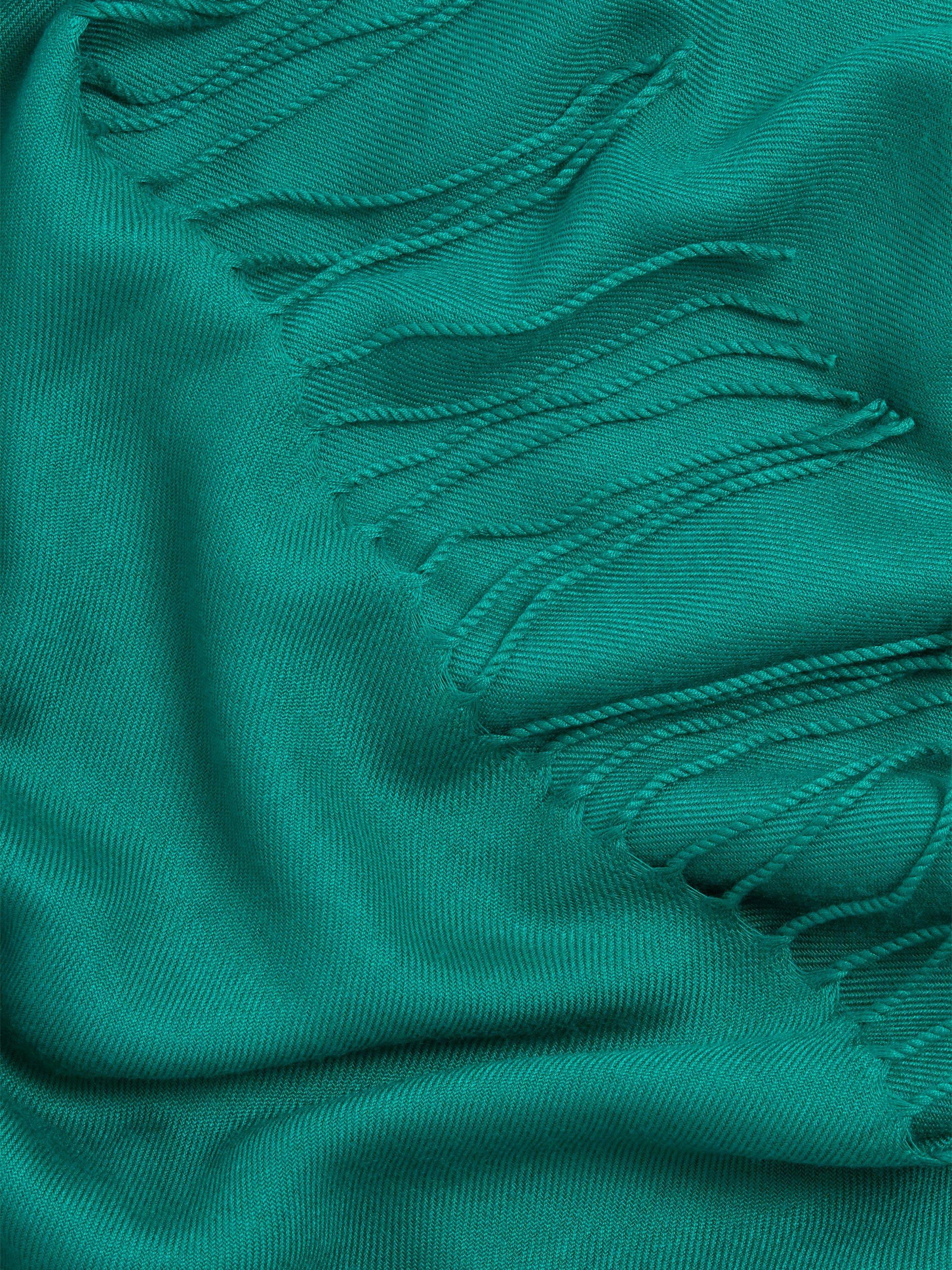 Hobbs Matilda fringed scarf in meadow green, imported from the UK
