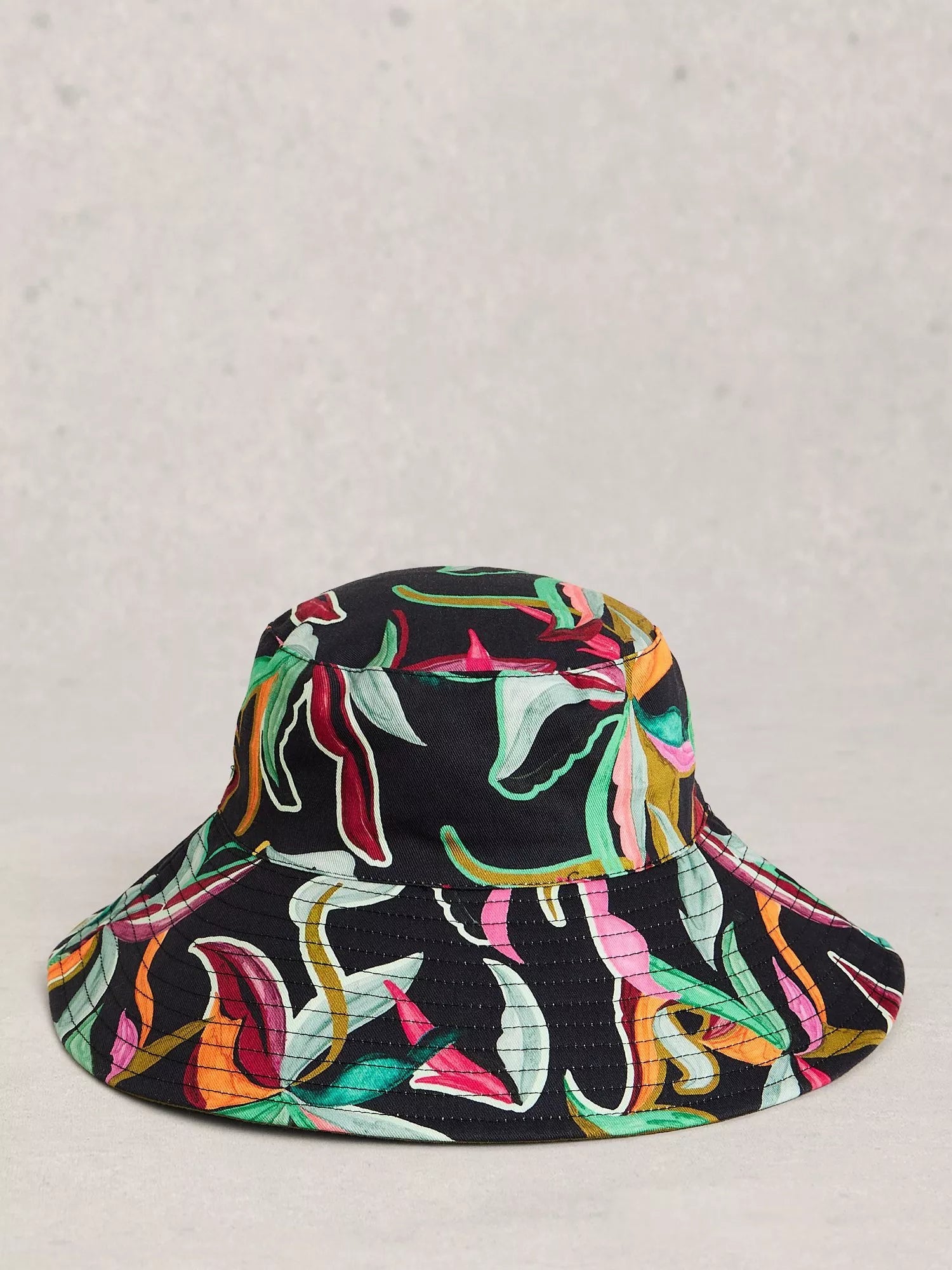 White Stuff green reversible bucket hat (British brand)