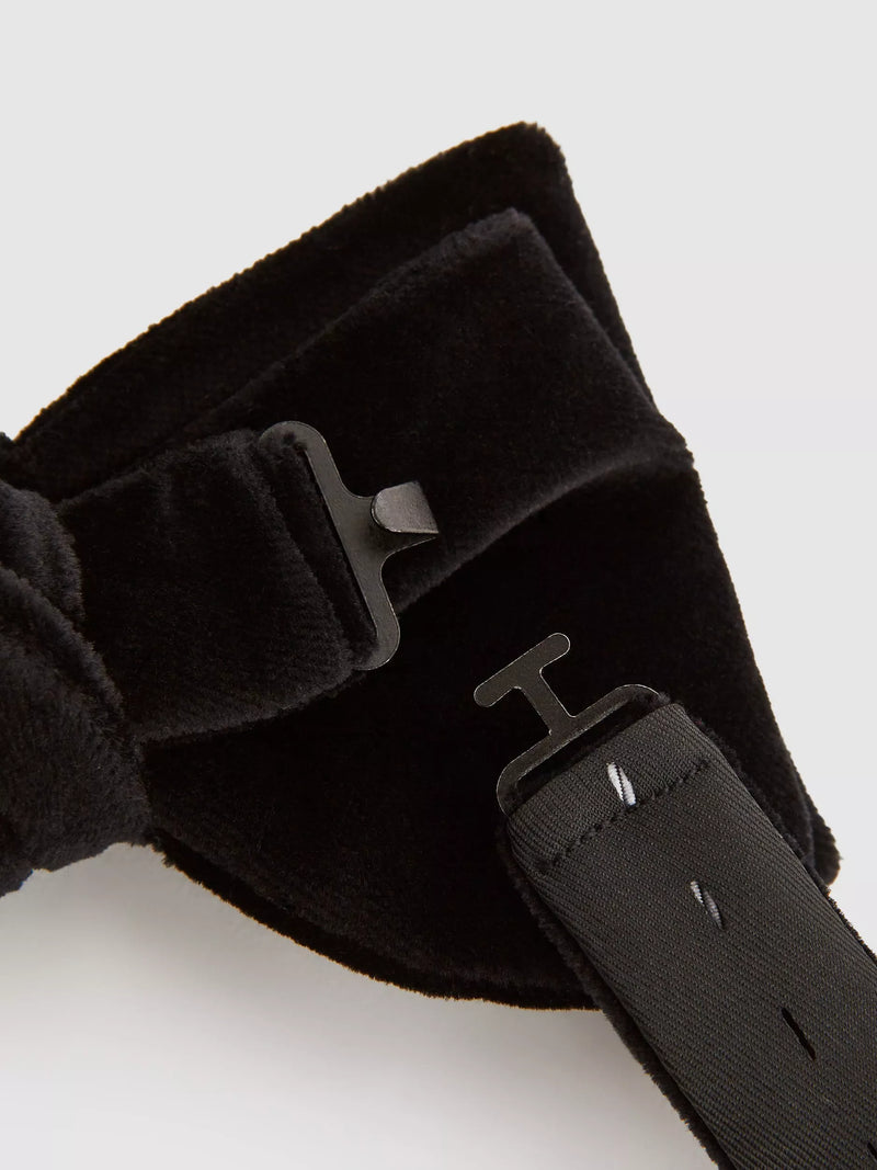 Reiss Hike Velvet Bow Tie Black, UK version