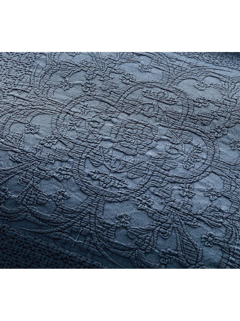 Pottery Barn Medallion quilted duvet cover Indigo king size, UK version