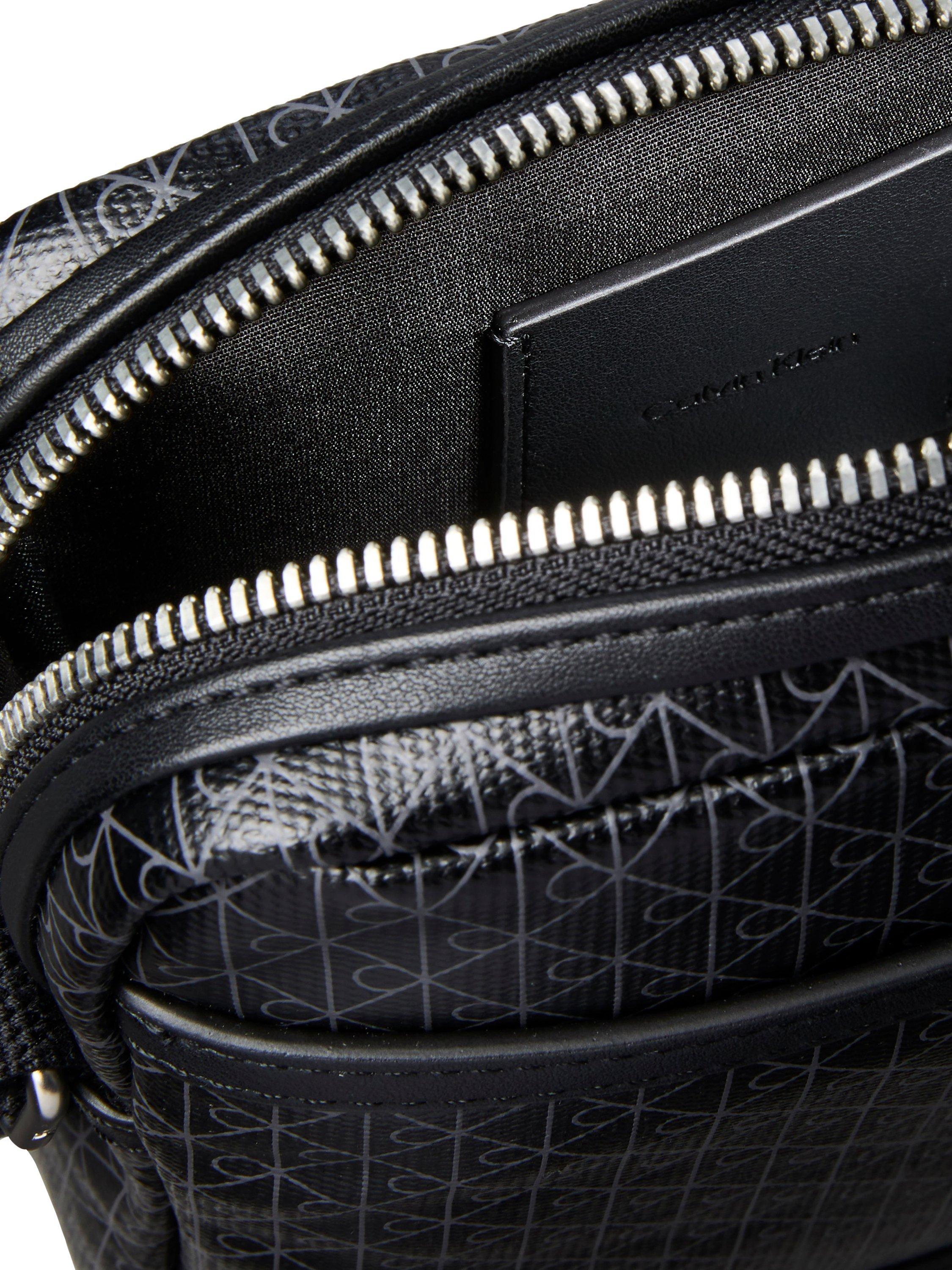 Calvin Klein shoulder bag in black (British brand)