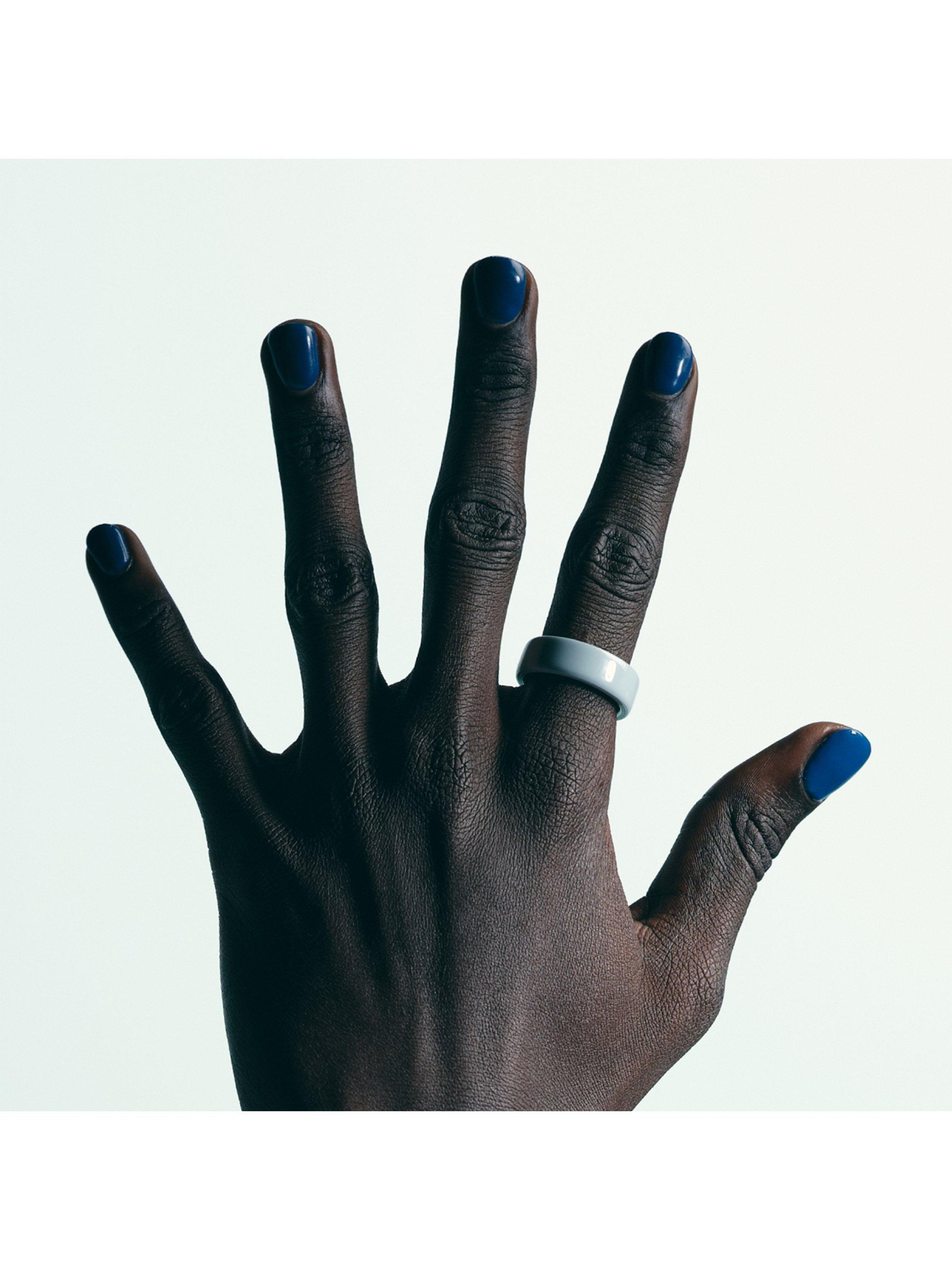 Oura Ring 4 Ceramic smart ring, UK version
