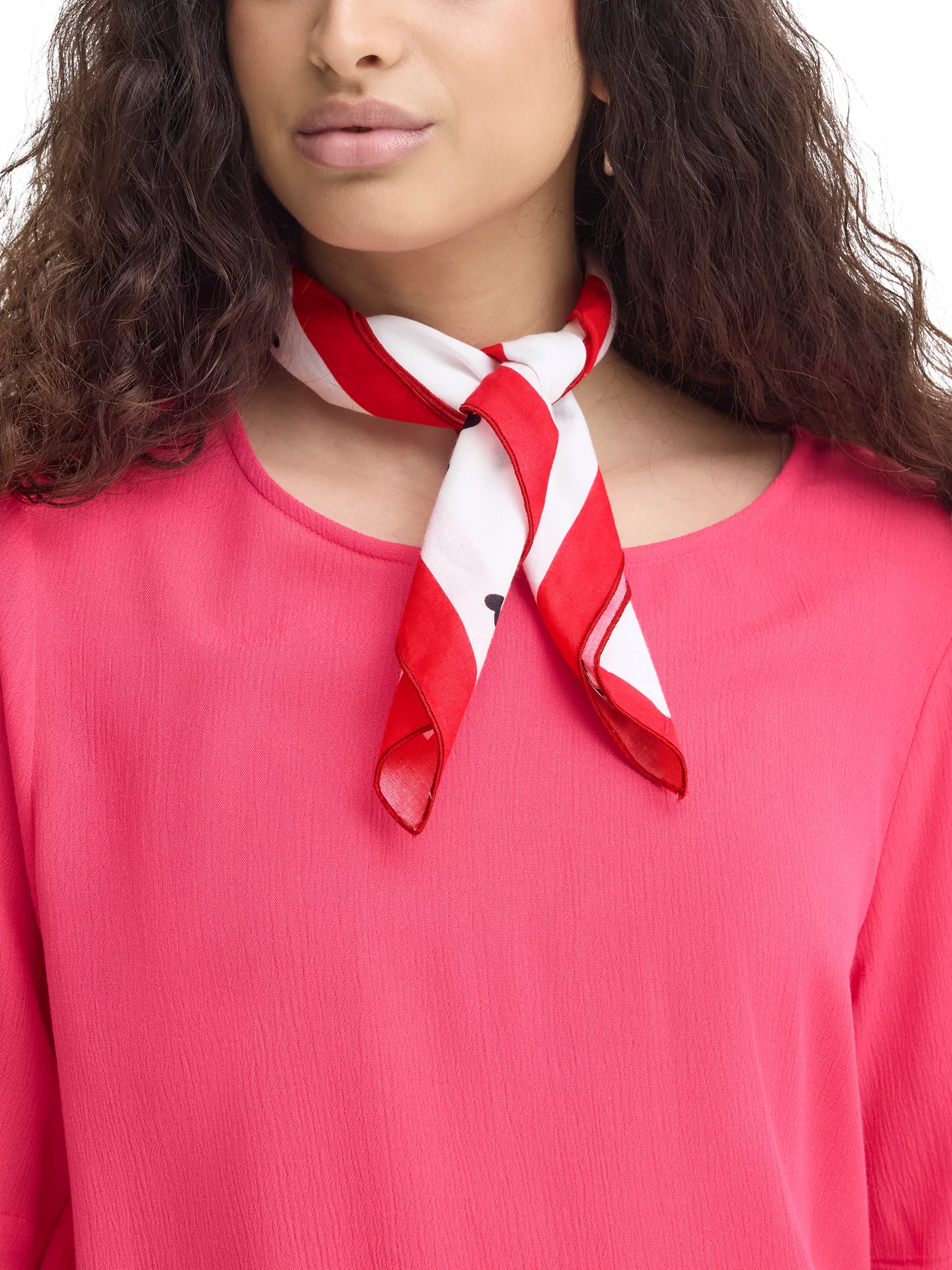 ICHI heart print square scarf 66cm (British brand)