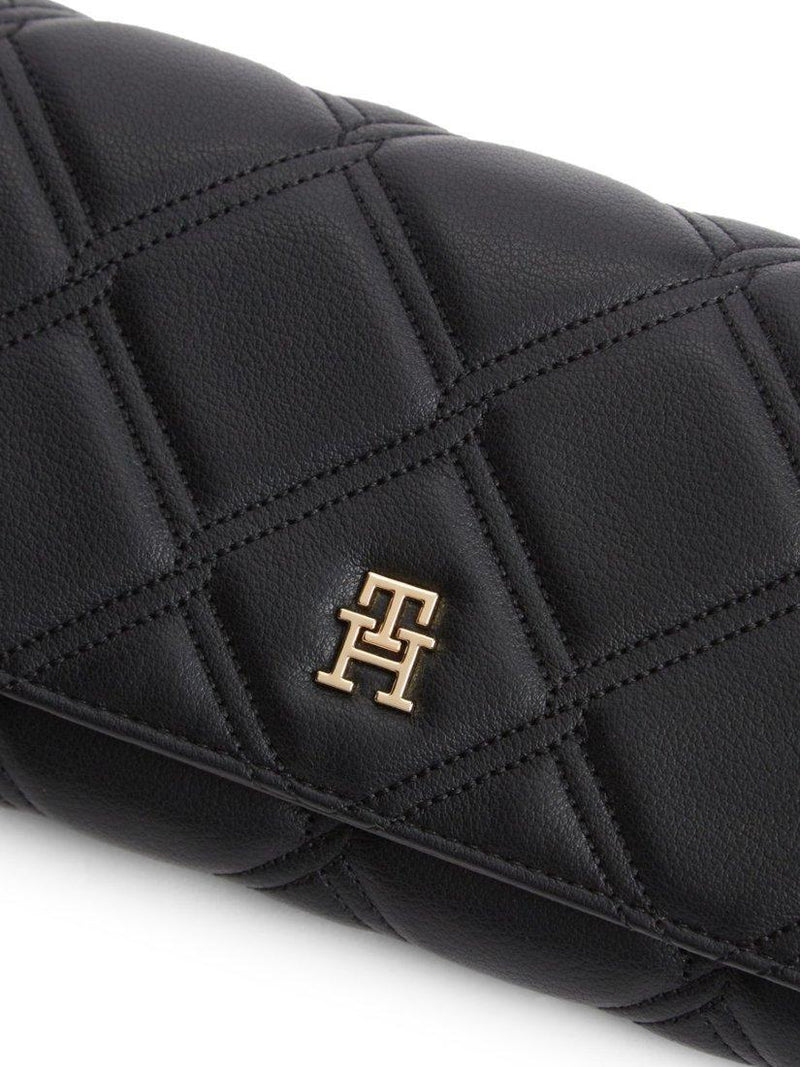 Tommy Hilfiger quilted wallet on chain black polyurethane, UK version