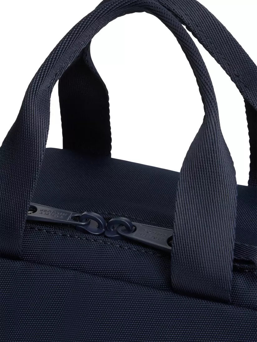 Tommy Hilfiger kids insulated lunch bag navy blue, UK version