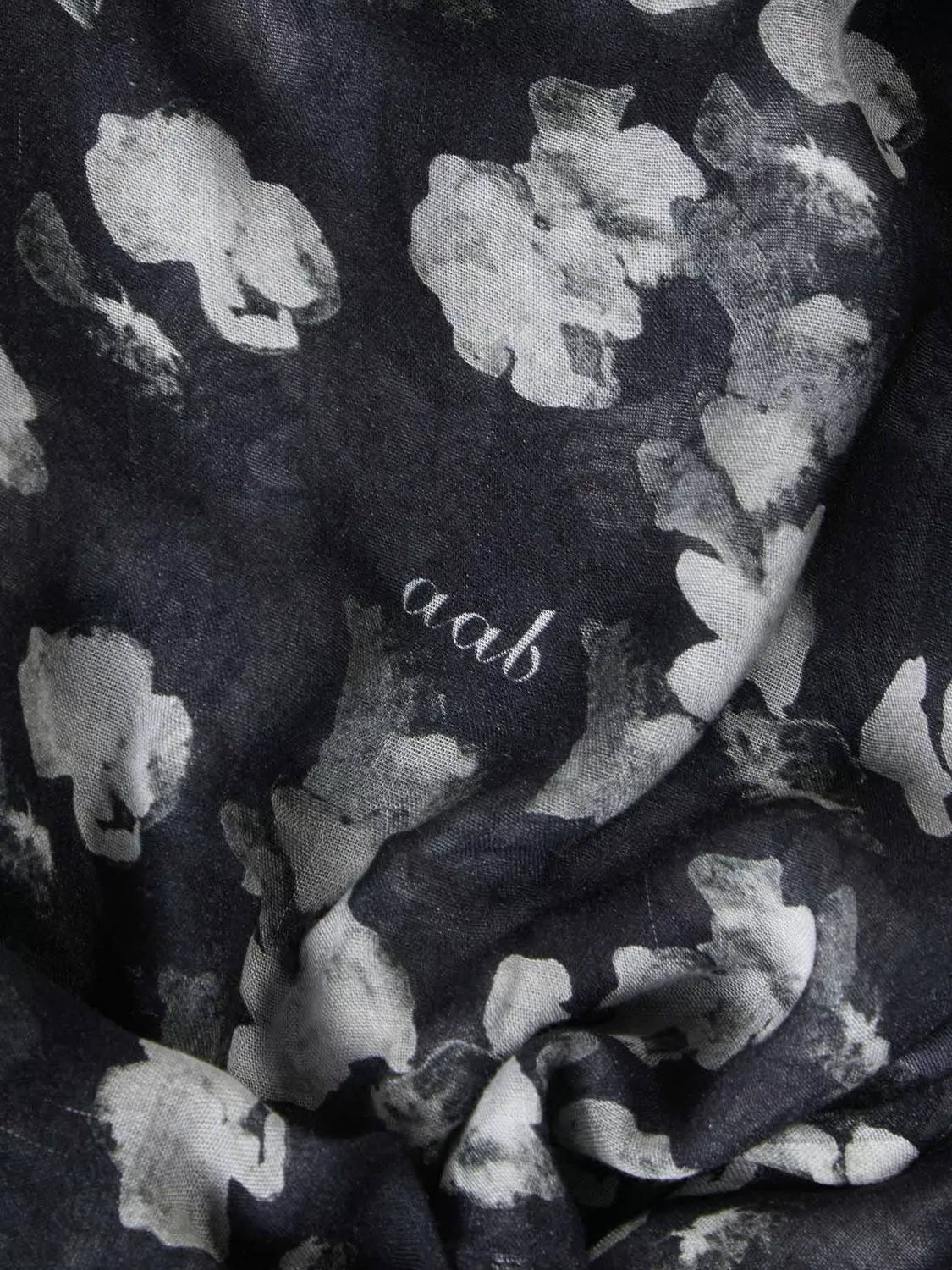 Aab Moon Flower modal hijab multi 110x200 cm, imported from the UK