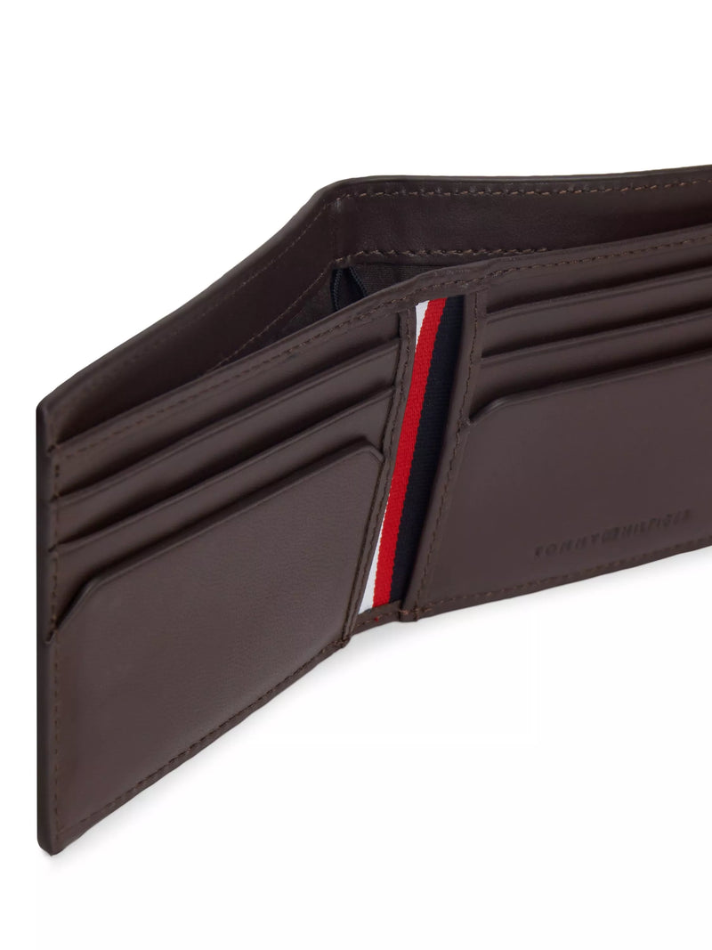 Tommy Hilfiger leather bifold wallet brown, UK version