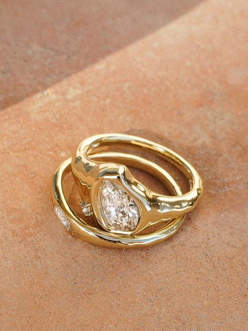 Daisy London Estée Sapphire stacking ring set, imported from the UK