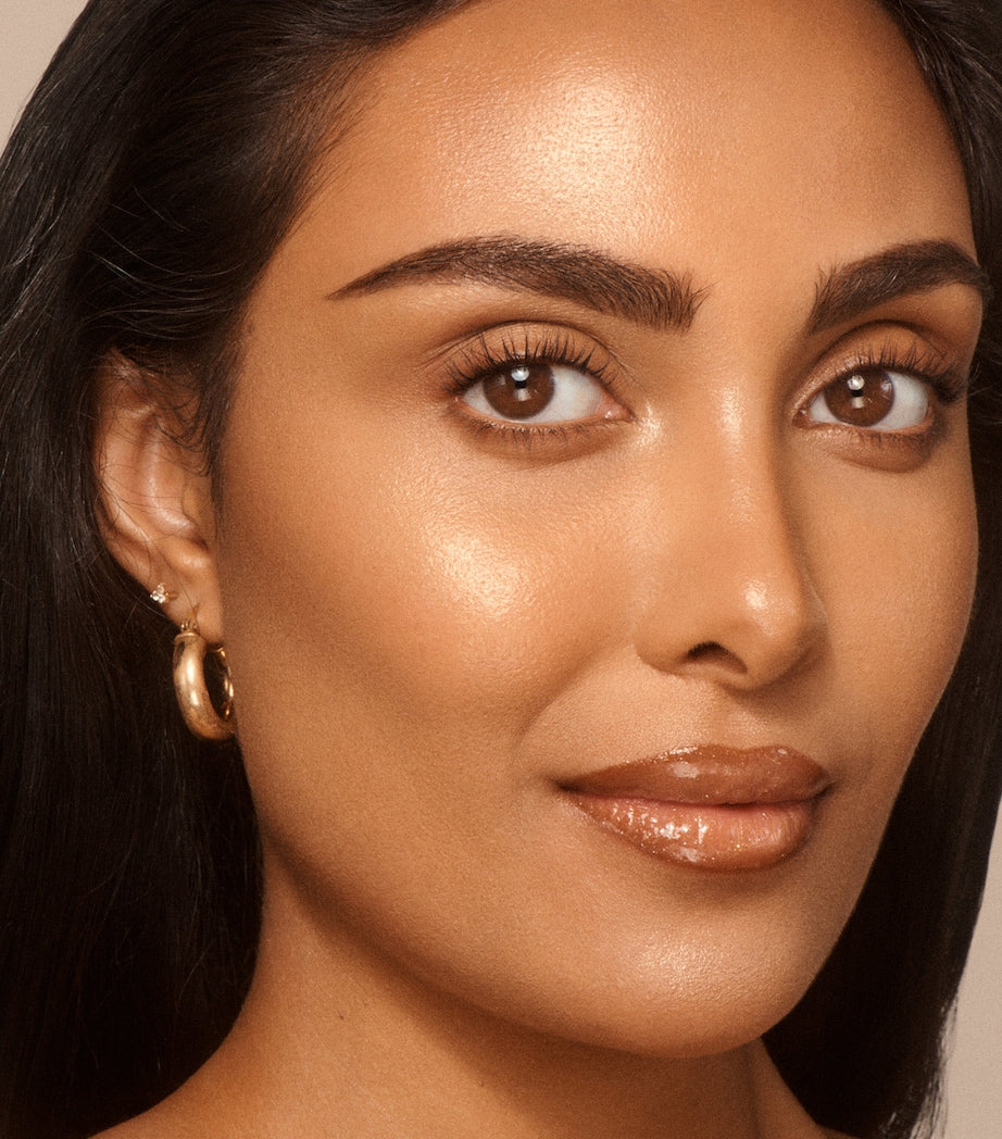 Vieve Nova Glow Liquid Light Highlighter (British brand)