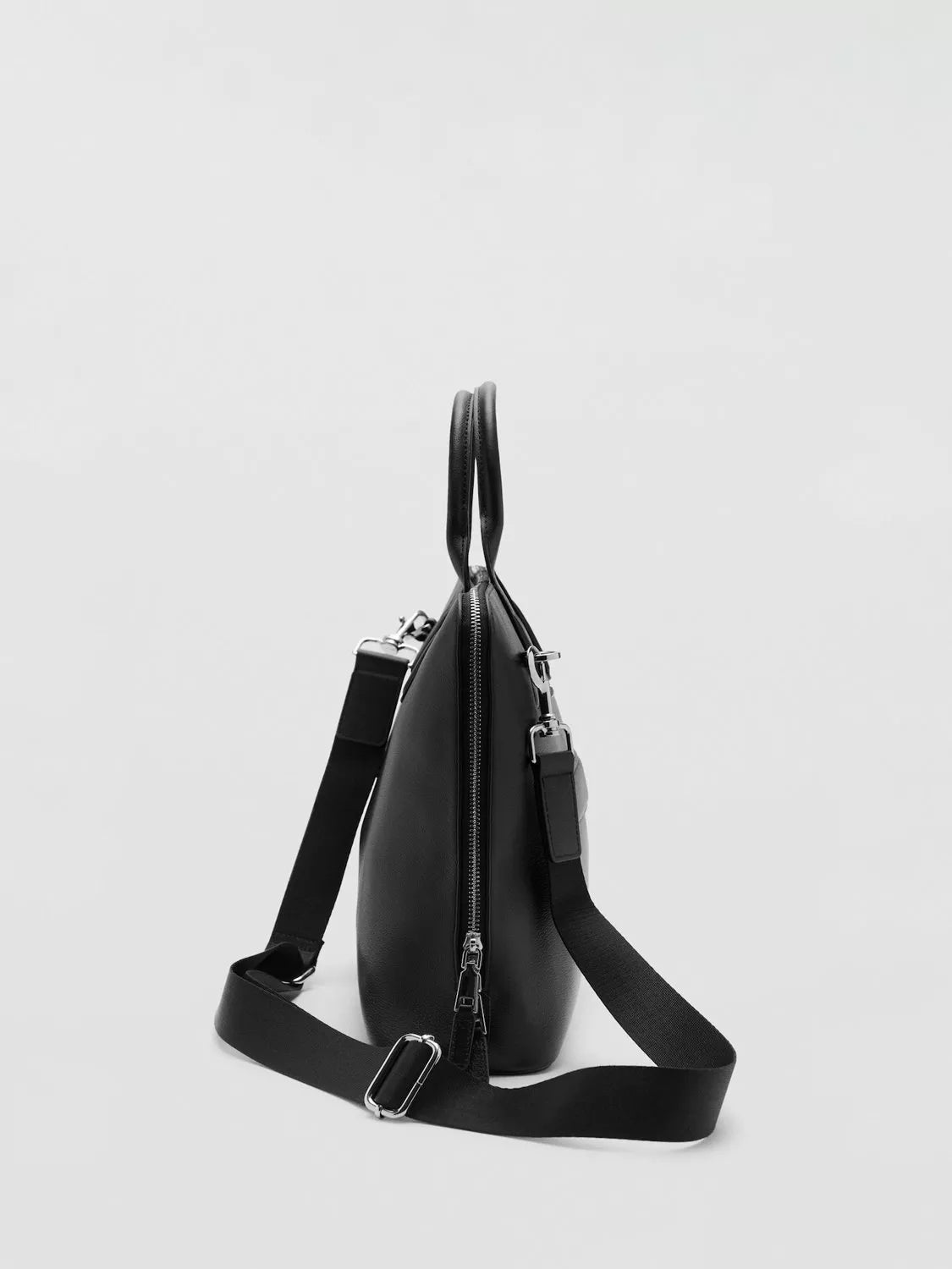 Mango leather tote bag in black with zip closure - British product