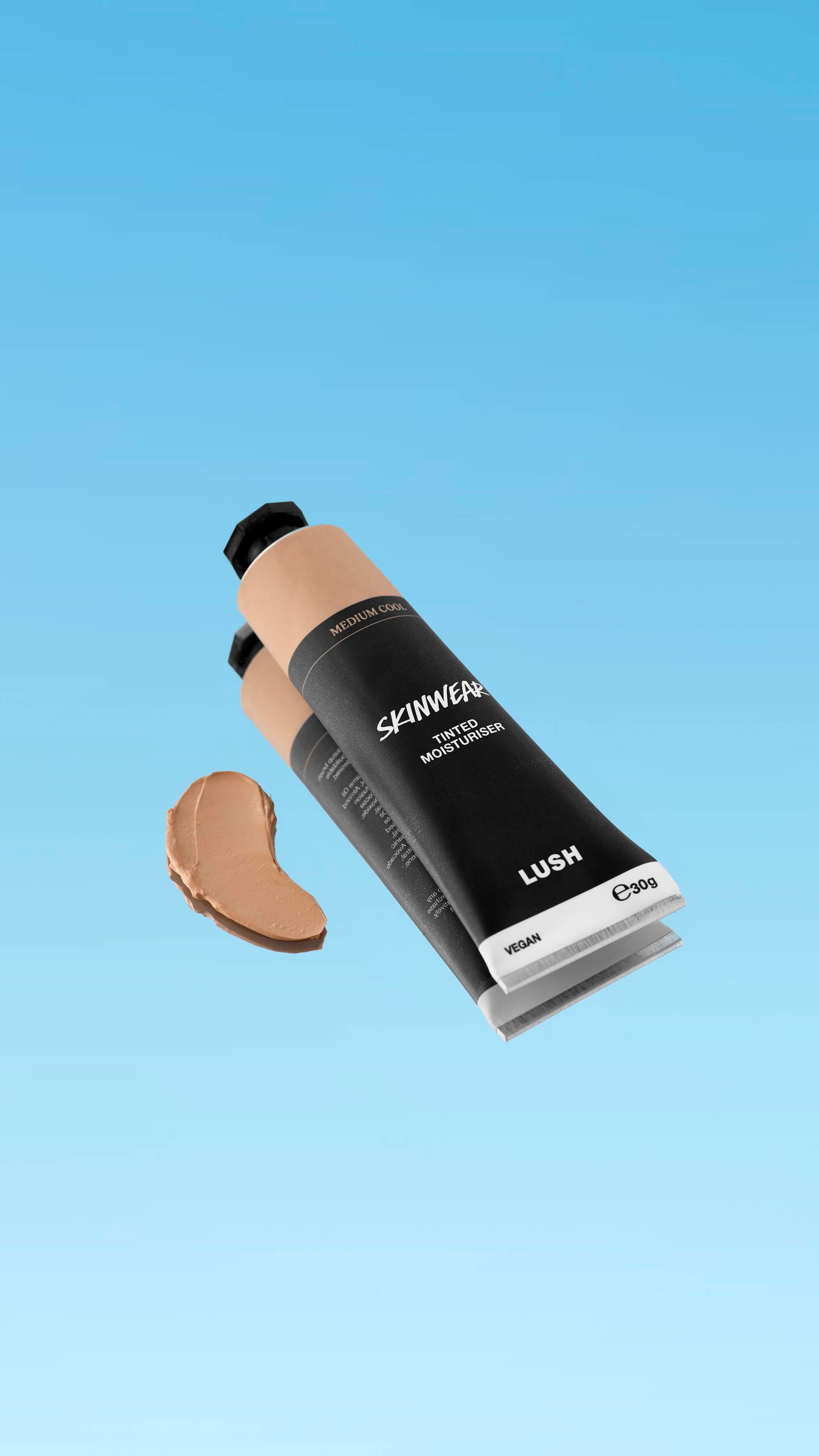Skinwear tinted moisturiser Medium Cool (British brand)