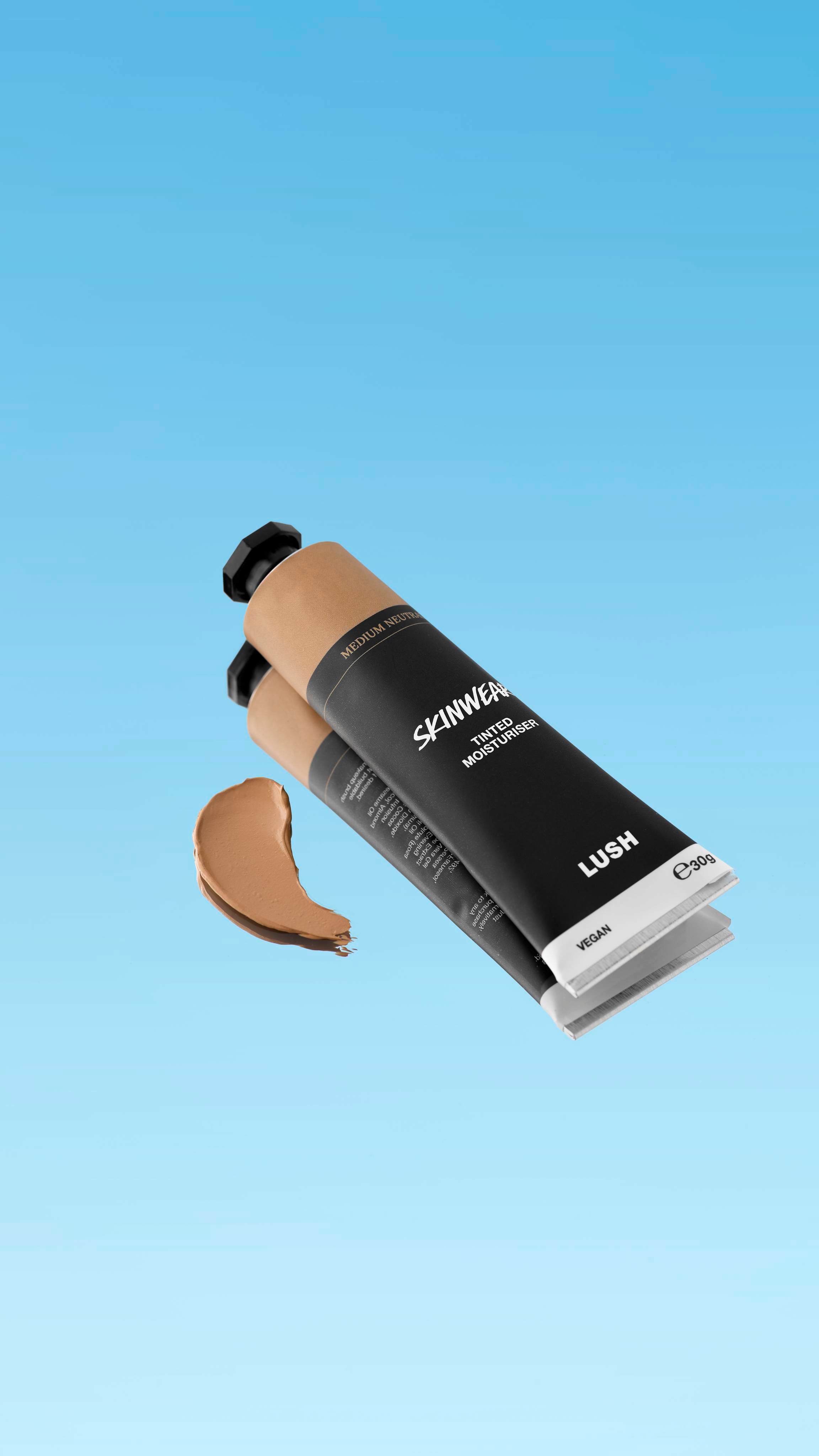 Skinwear tinted moisturiser Medium Neutral (British brand)