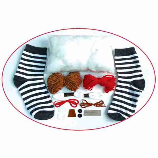 Small World Sew Me Animals Lion craft kit - British product