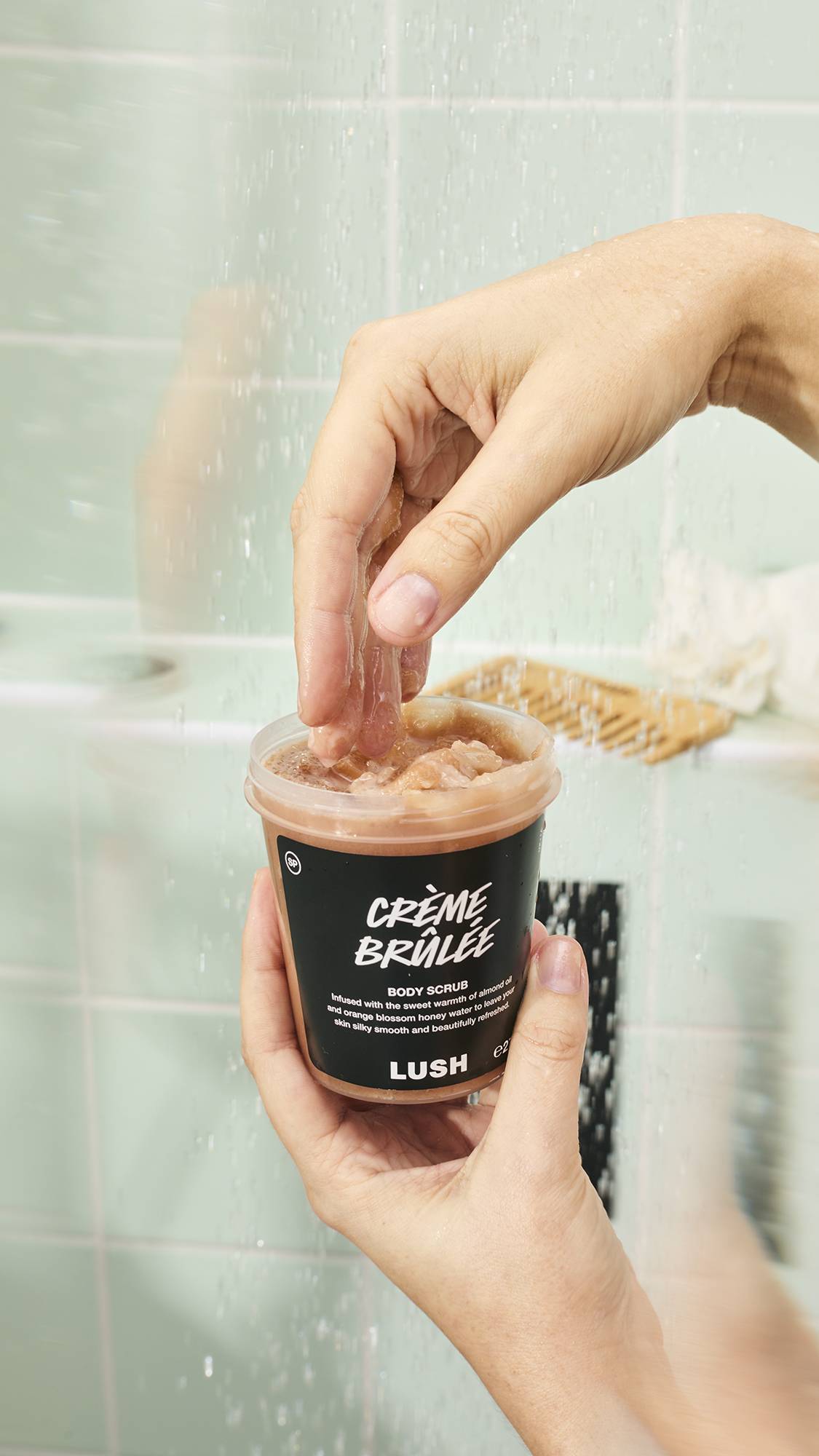 Lush Crème Brûlée body scrub, UK version