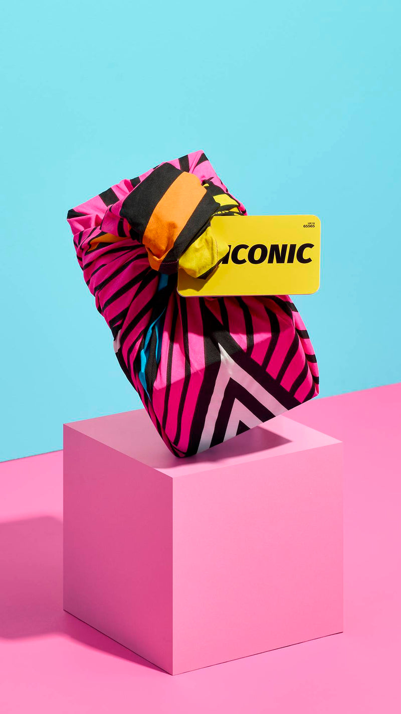 Lush Iconic Gift gift set with 70cm Knot Wrap (British brand)