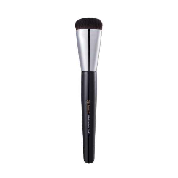 Studio 17 Glide Foundation Brush 411, imported from the UK