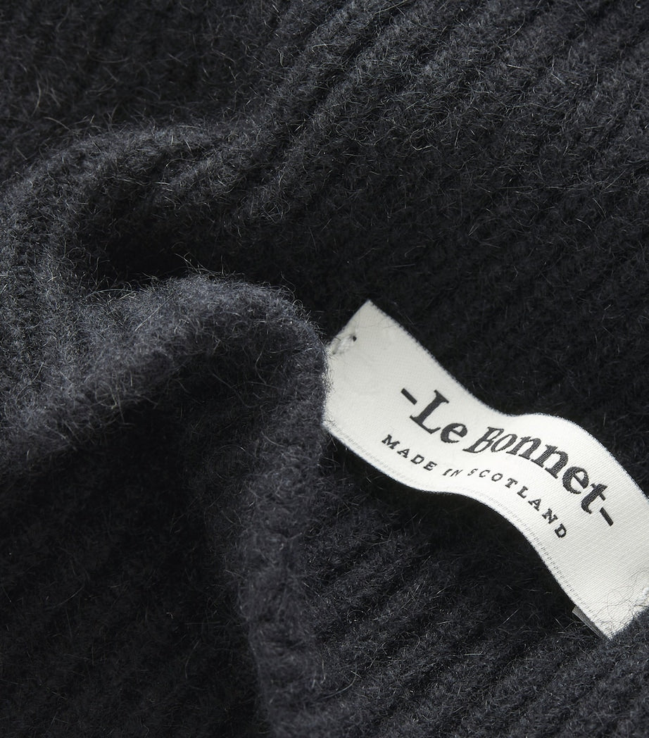 Le Bonnet classic beanie lambswool Caregora, imported from the UK