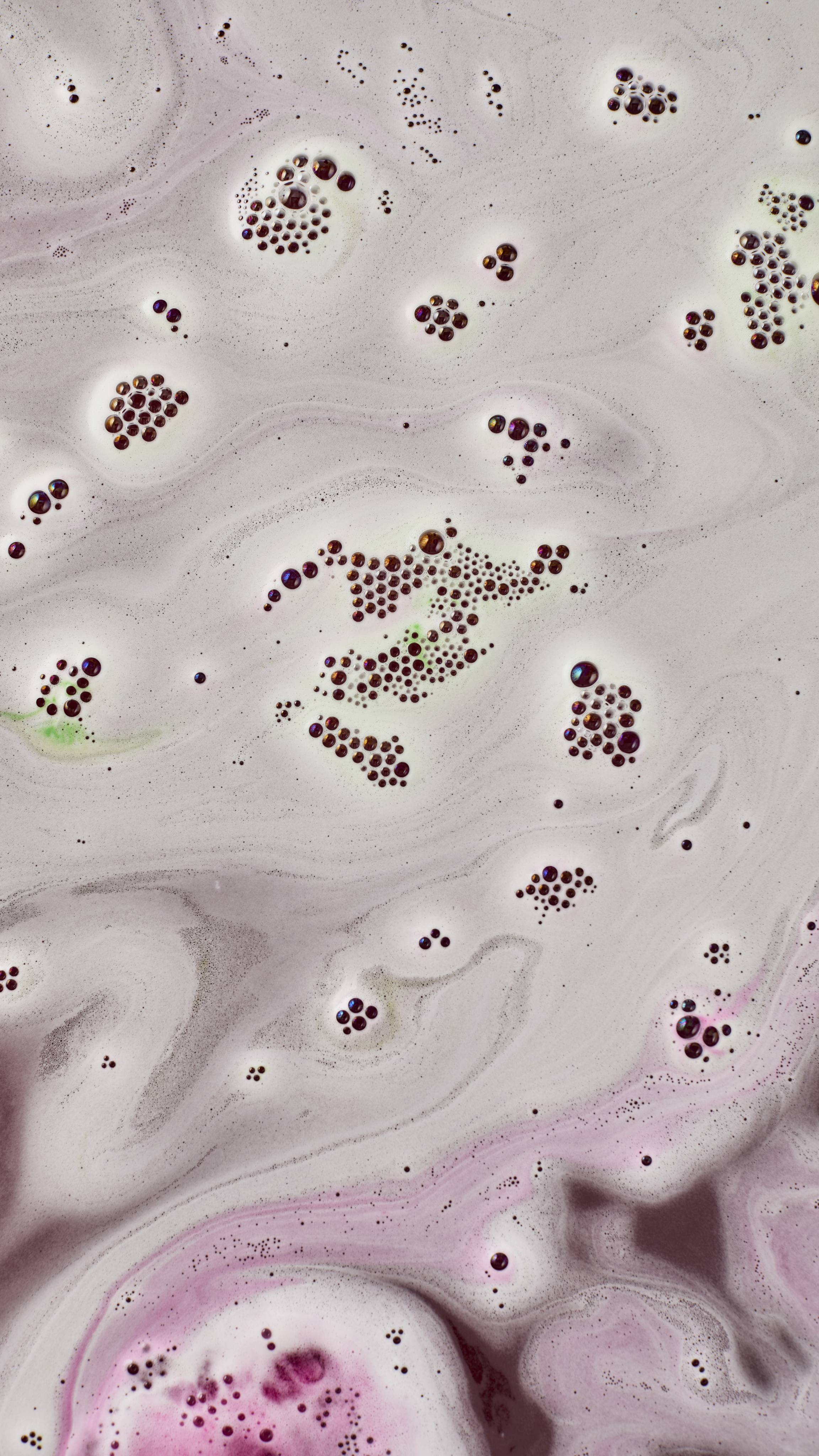 Lush Lord Of Misrule bath bomb - British product
