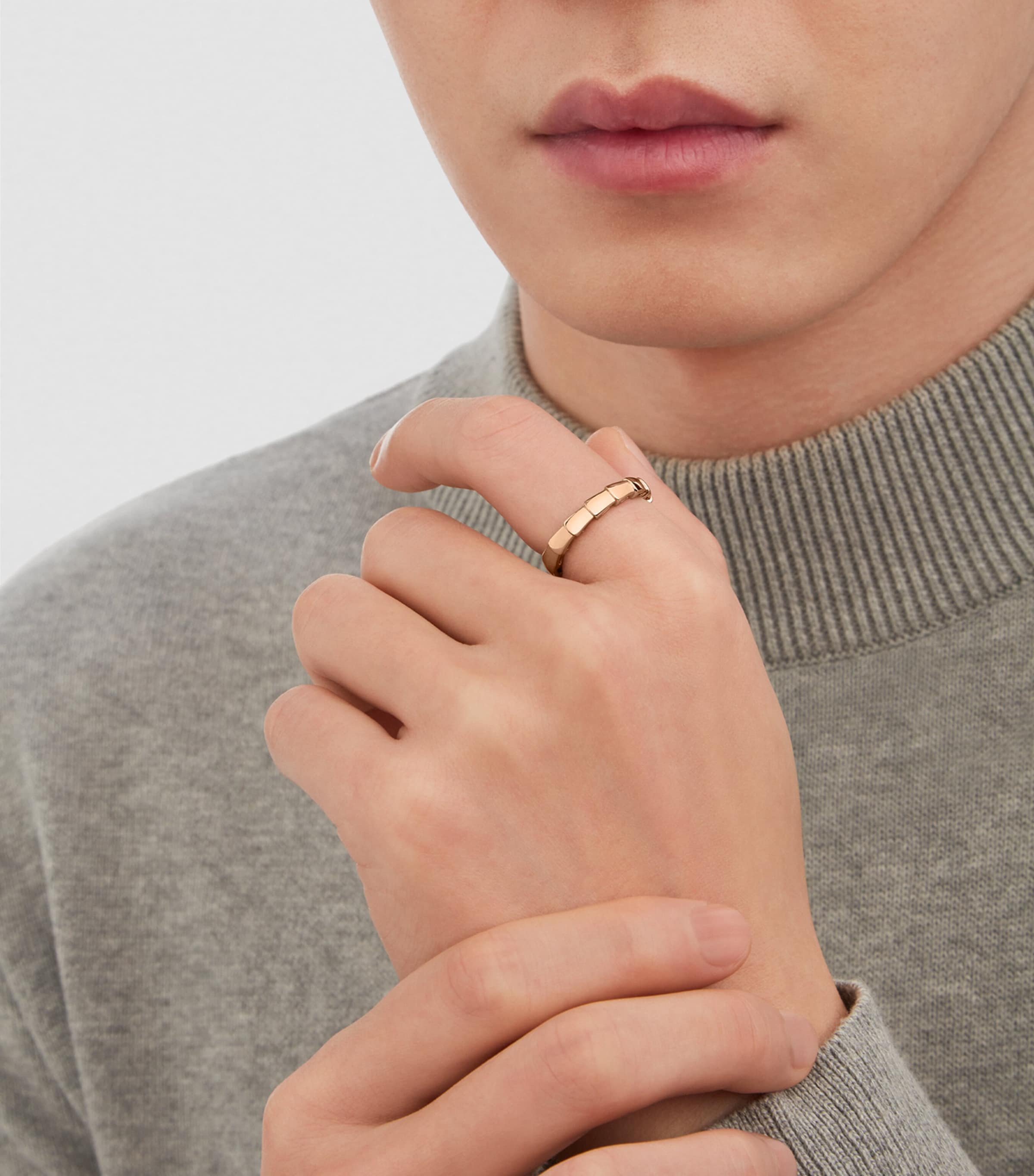 Bvlgari Serpenti Viper wedding band in rose gold - British product
