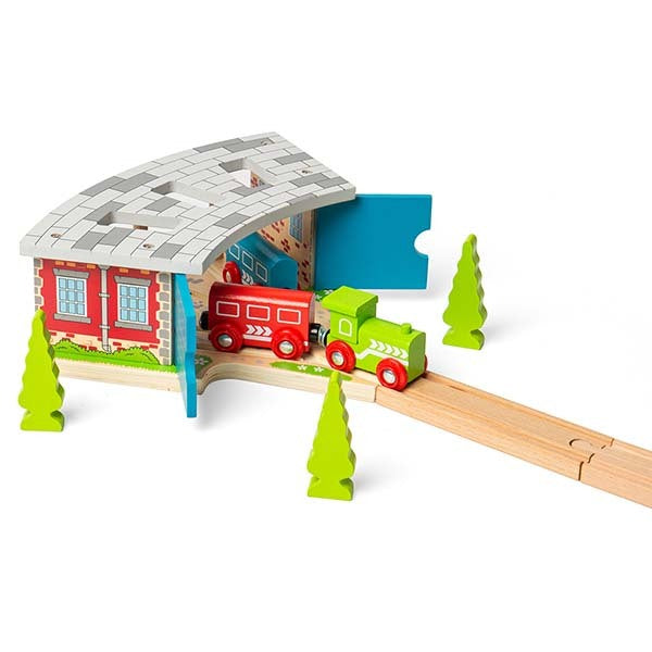 Bigjigs Rail Triple Engine Shed GOODS Superdrug   