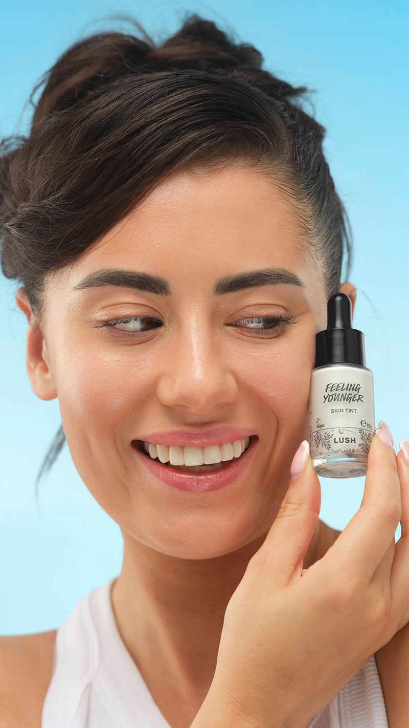 Feeling Younger skin tint highlighter with luminous glow - British product