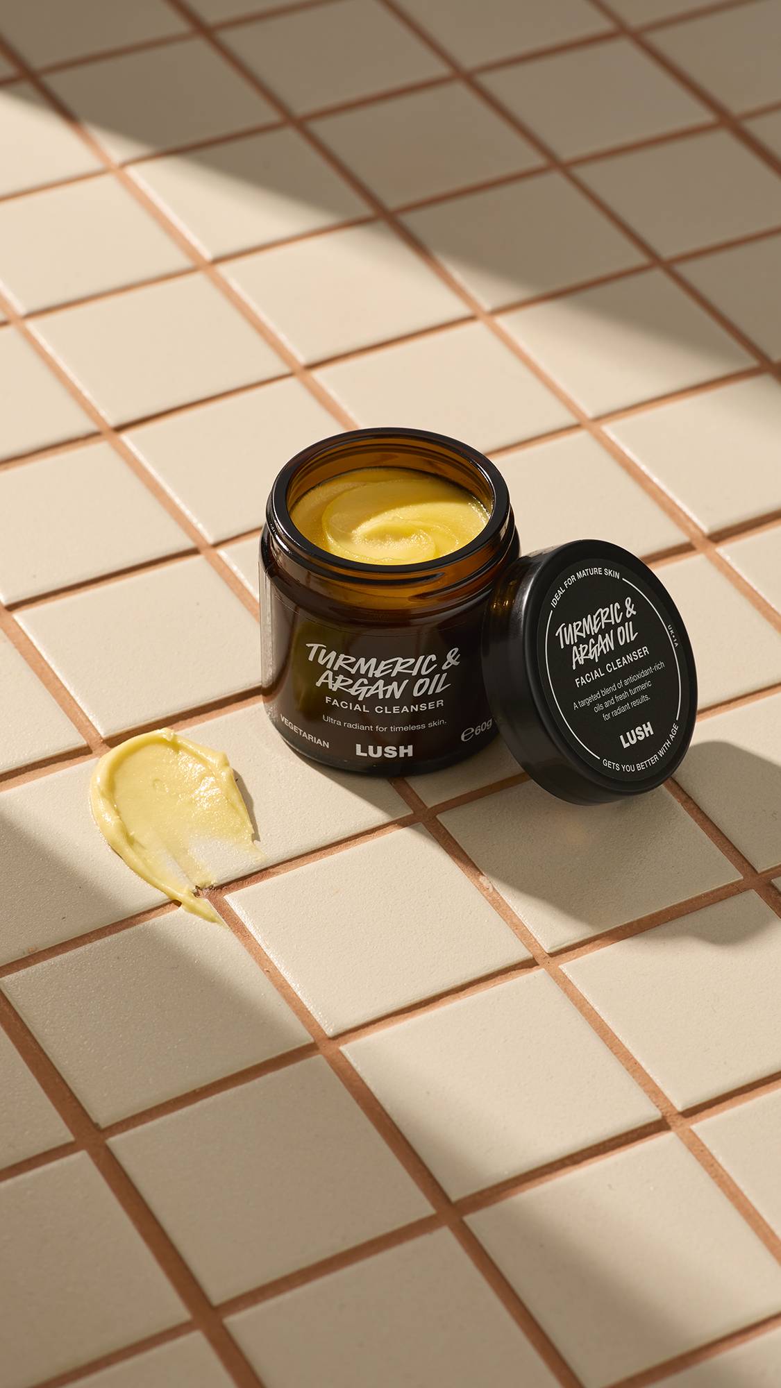 Lush turmeric and argan cleanser for mature skin - British product
