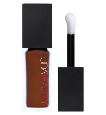 Huda Beauty #FAUXFILTER Luminous Matte Liquid Concealer 9ml GOODS Boots 8.1 Hazelnut  