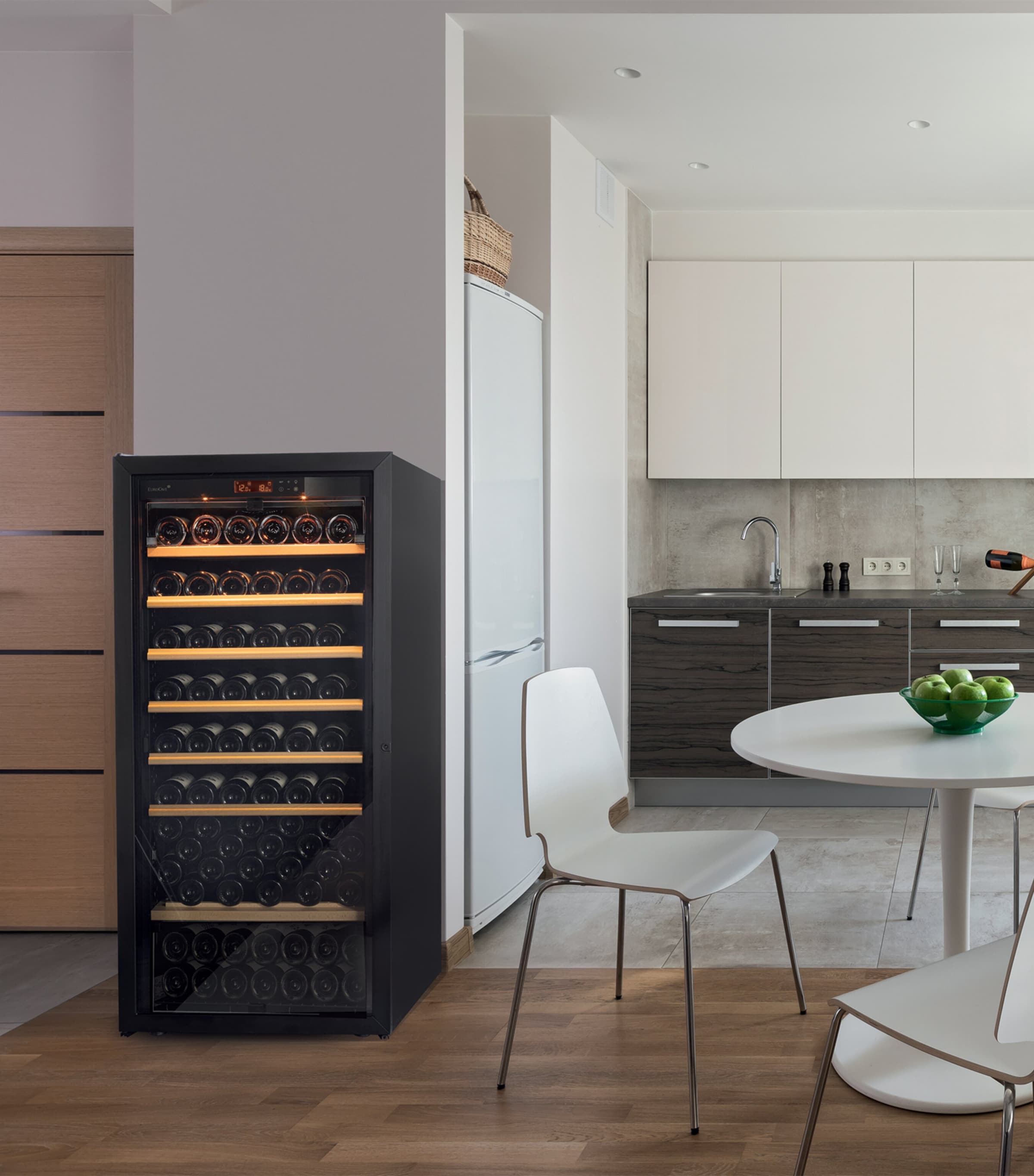 Eurocave Medium Single-Temperature Free-Standing Pure Wine Cabinet - British product