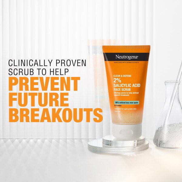 Neutrogena® Clear & Defend Facial Scrub 150ml