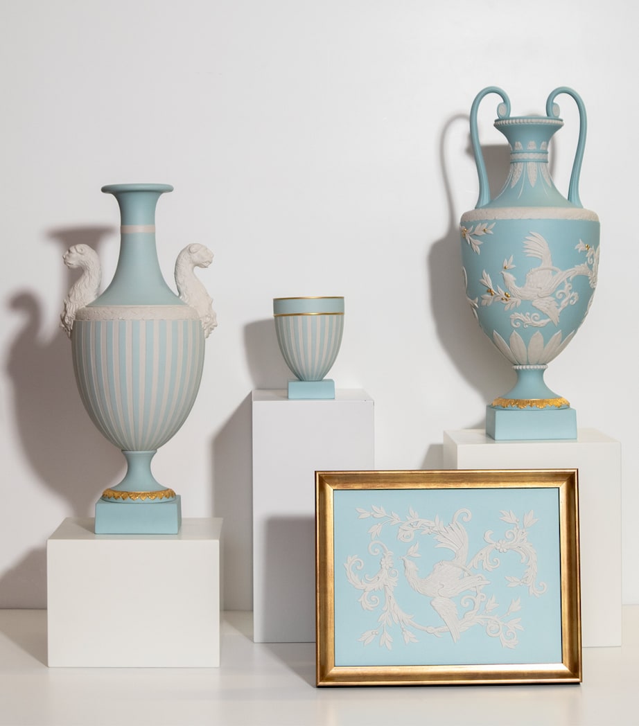 Wedgwood Phoenix vase 44cm (British brand)